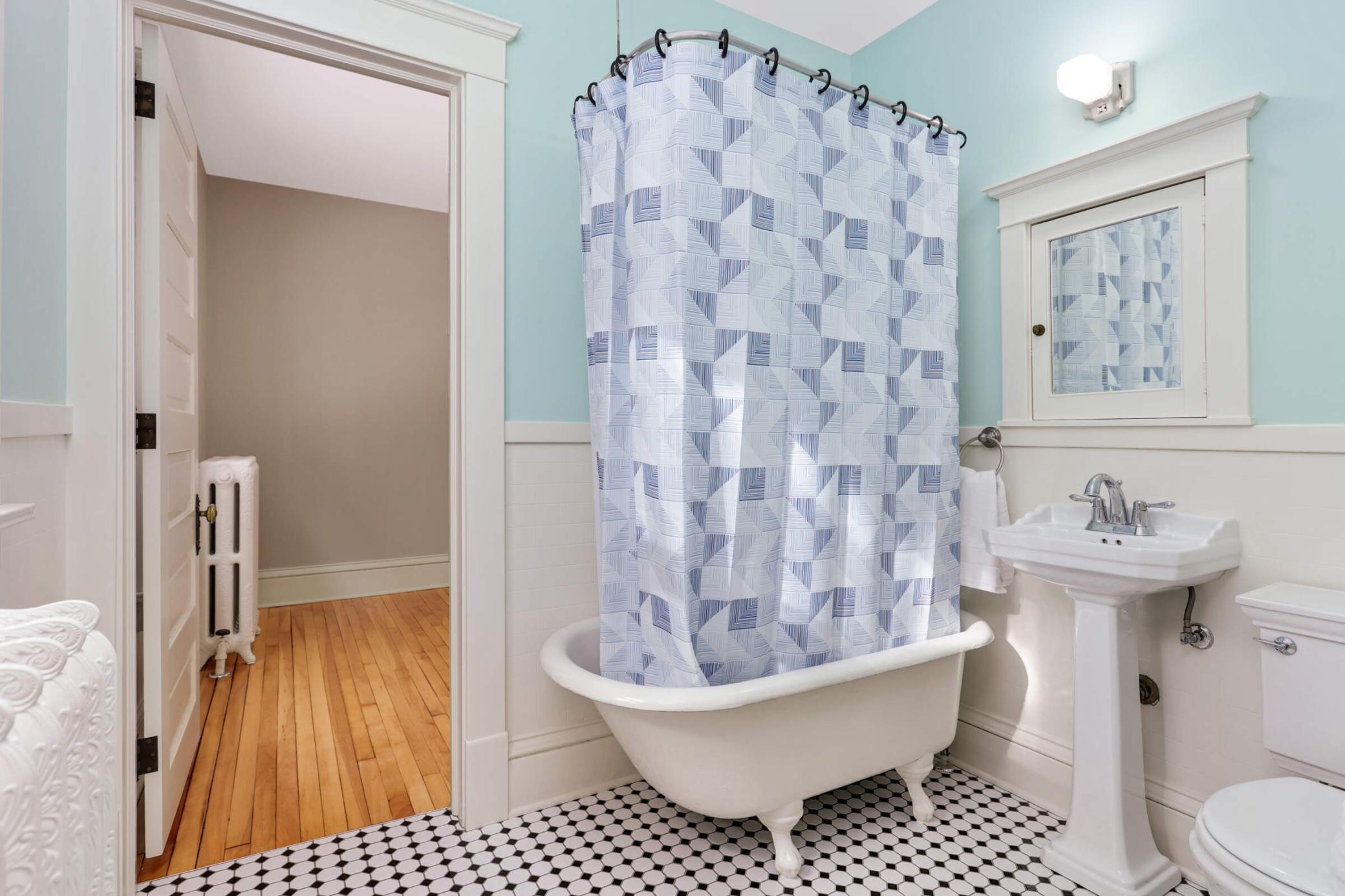 2227 Garfield Avenue