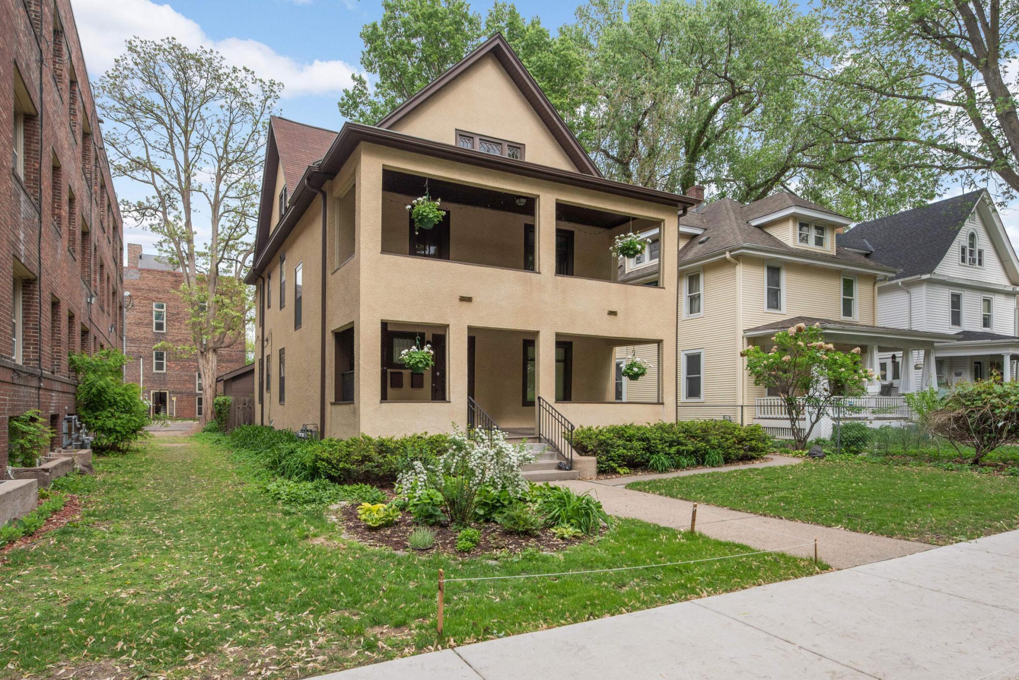 2227 Garfield Avenue