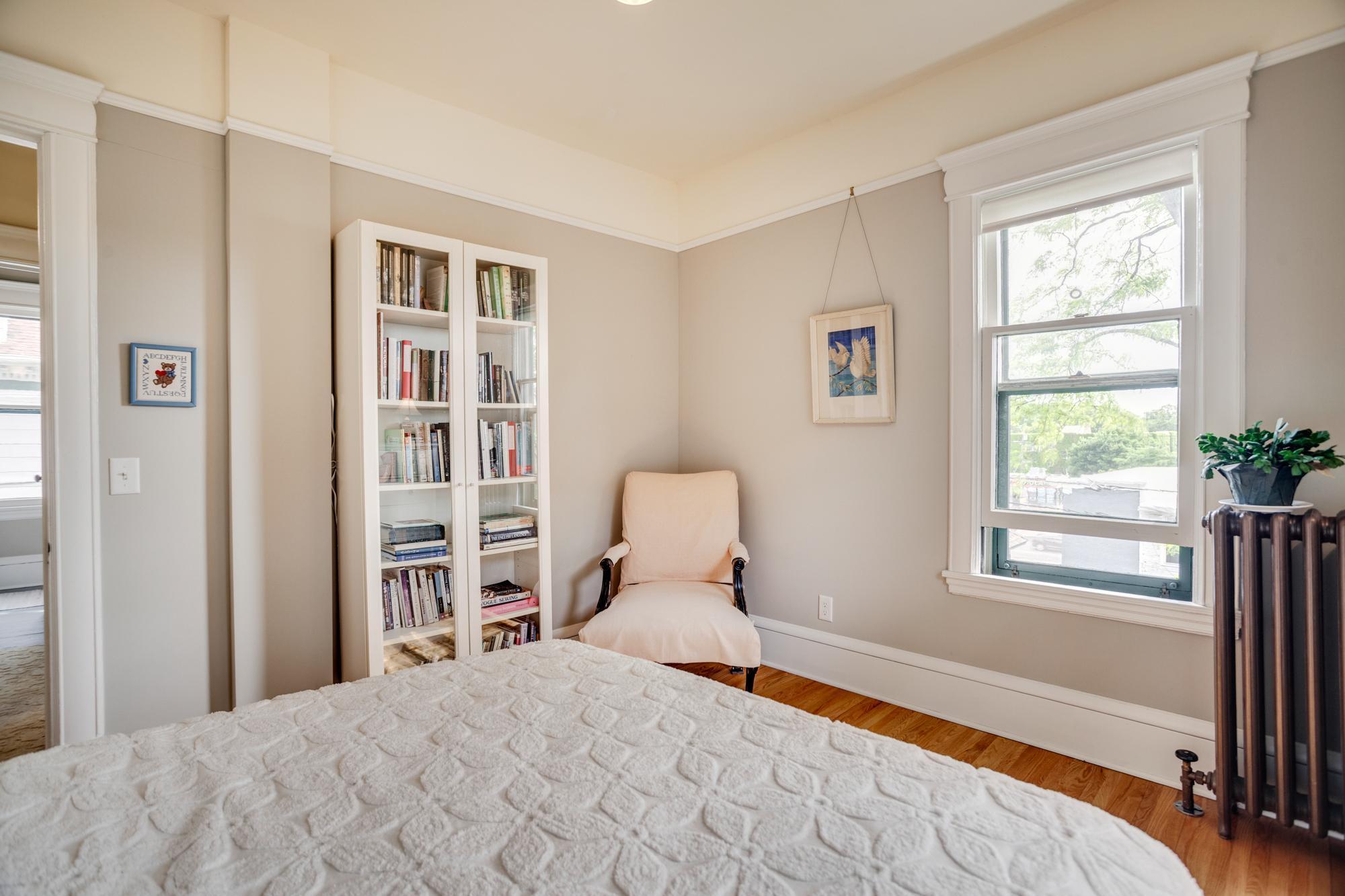 2301 Aldrich Avenue S