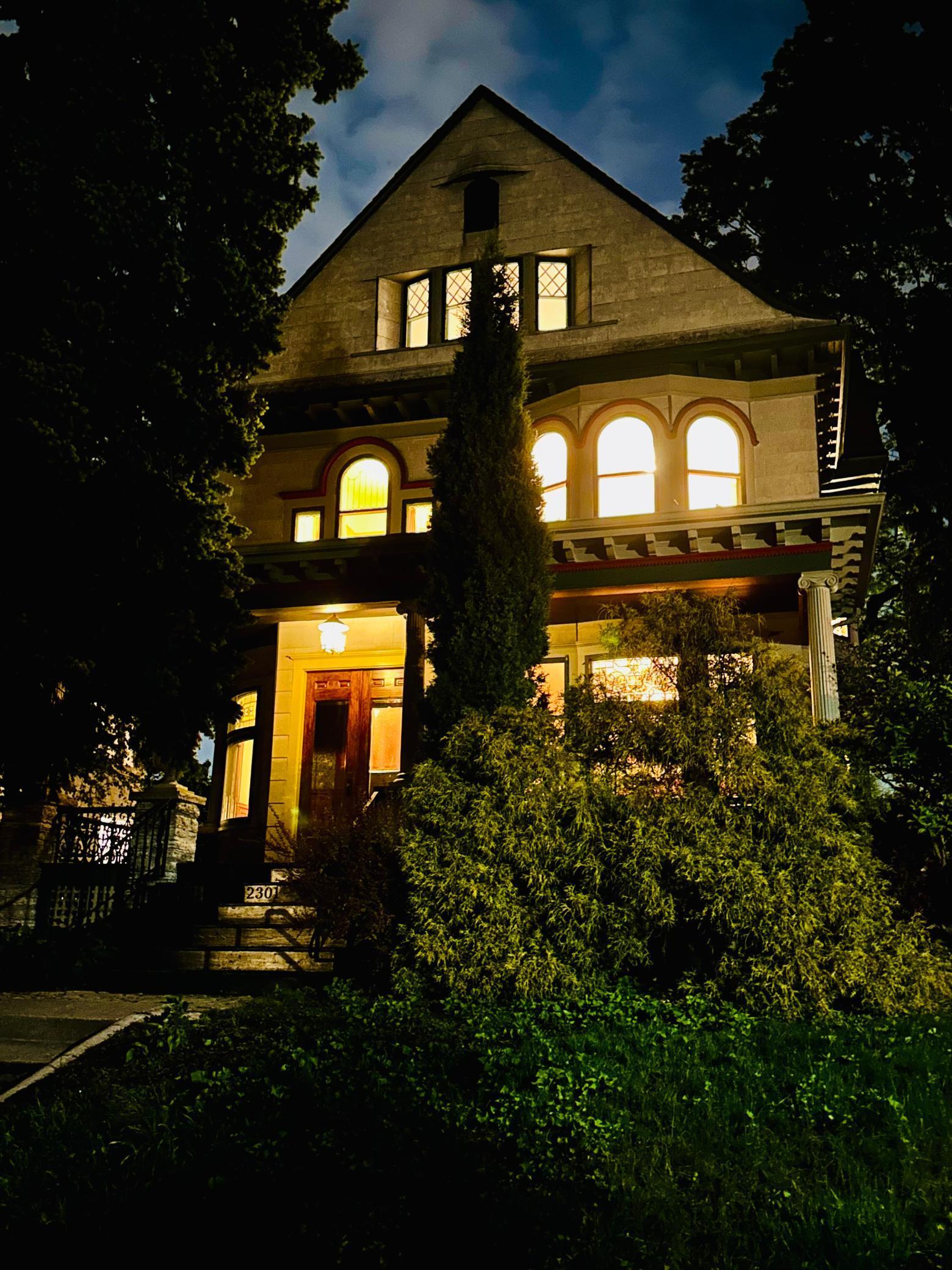 2301 Aldrich Avenue S