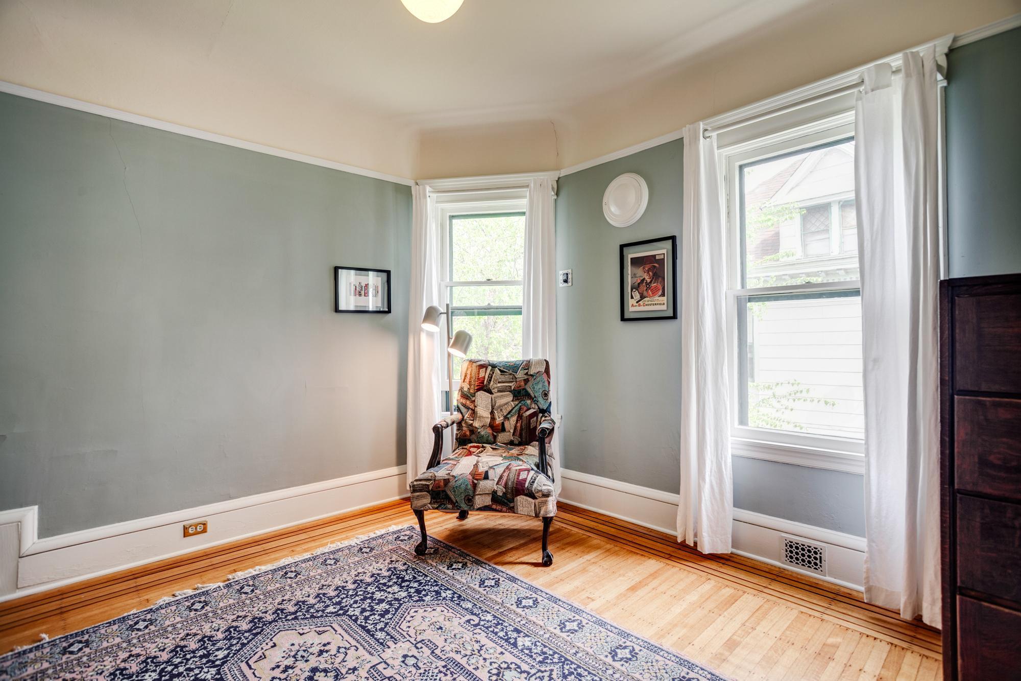 2301 Aldrich Avenue S