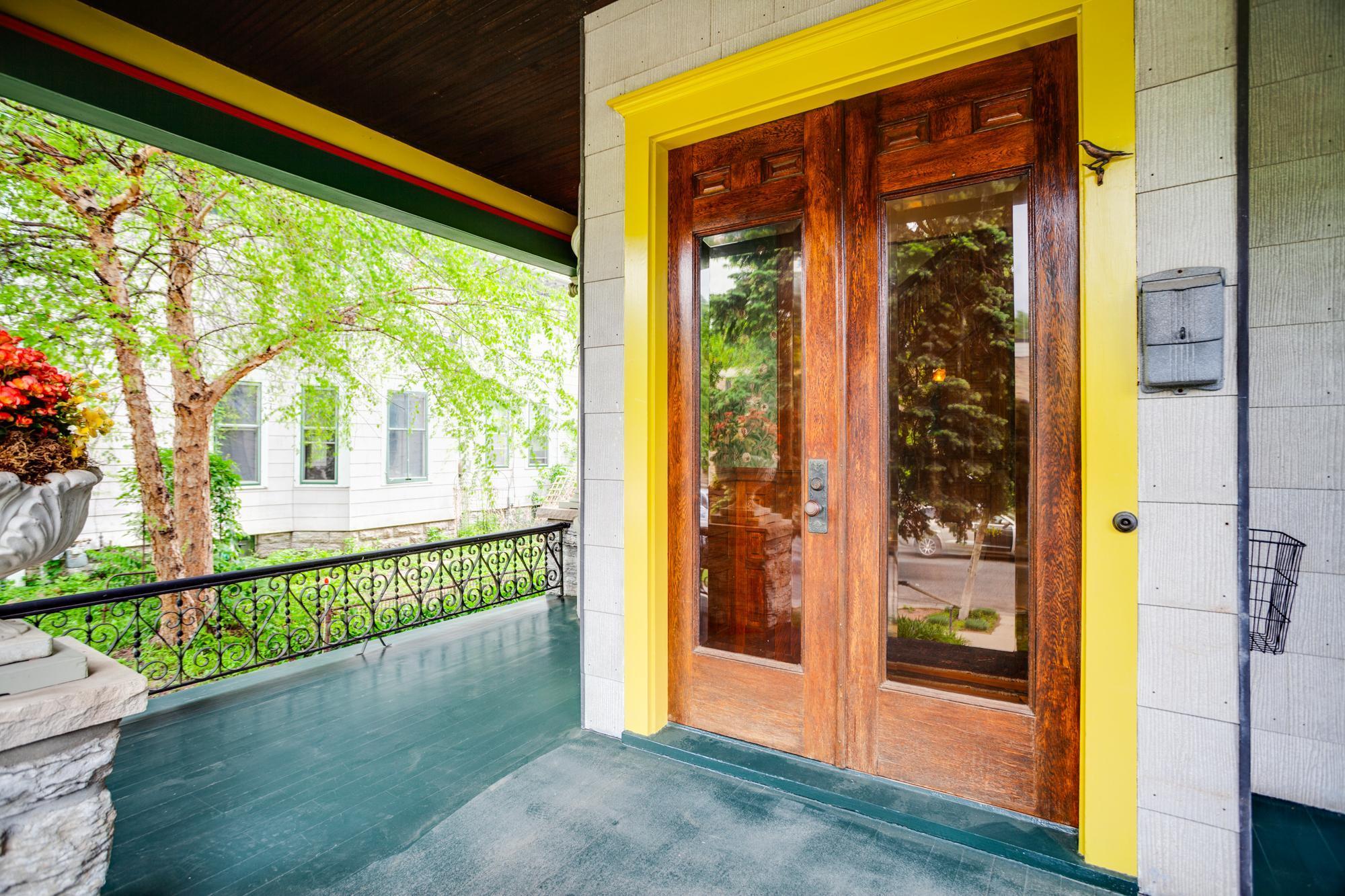 2301 Aldrich Avenue S