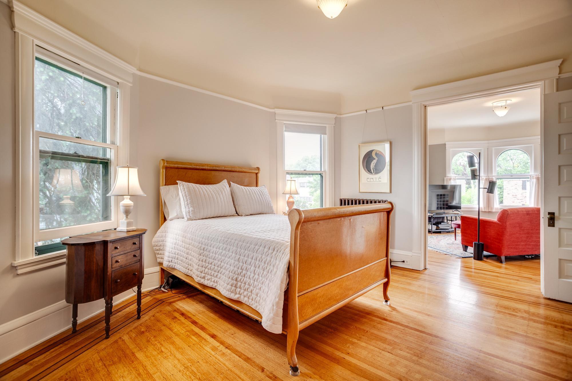 2301 Aldrich Avenue S