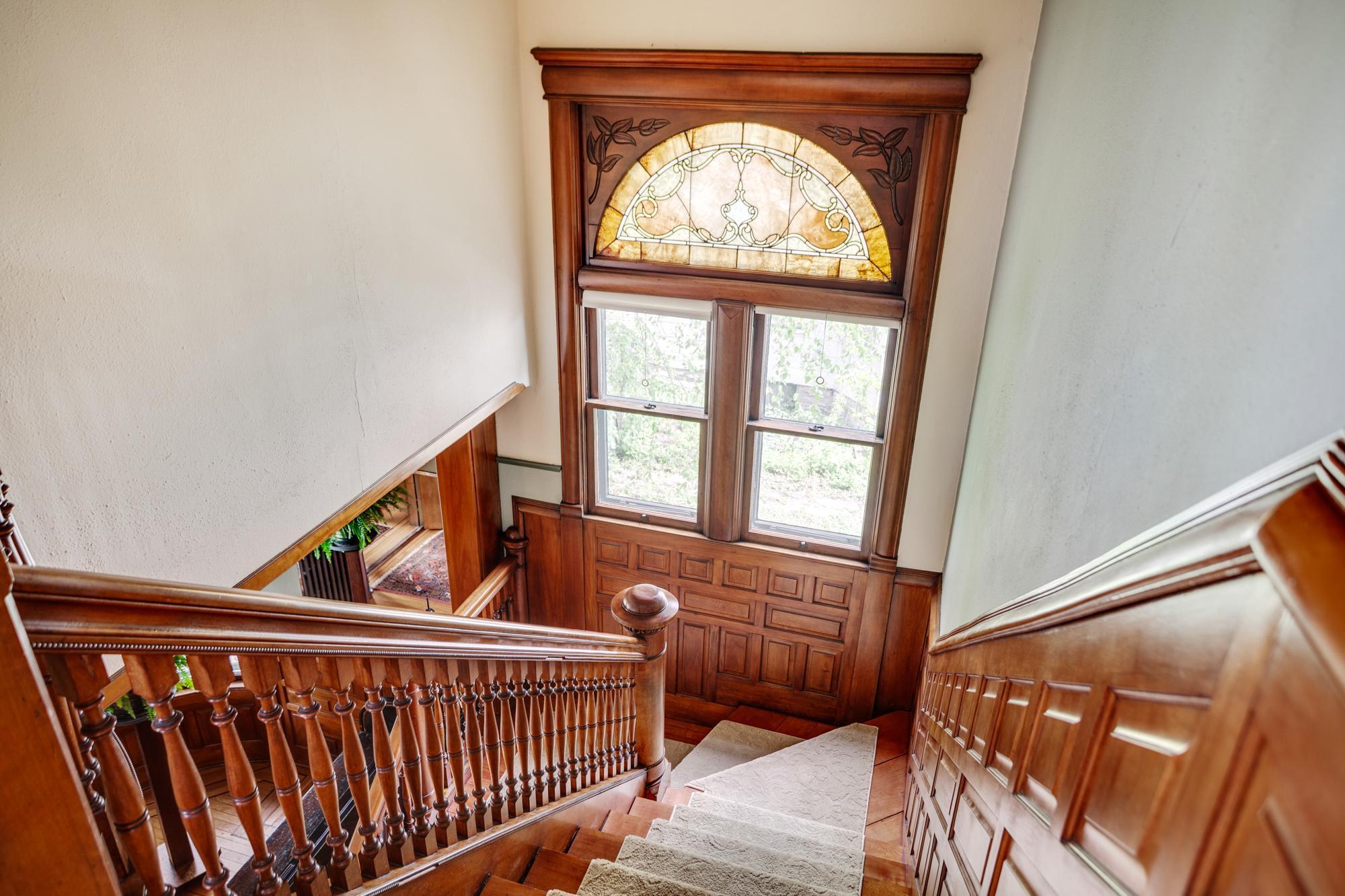 2301 Aldrich Avenue S