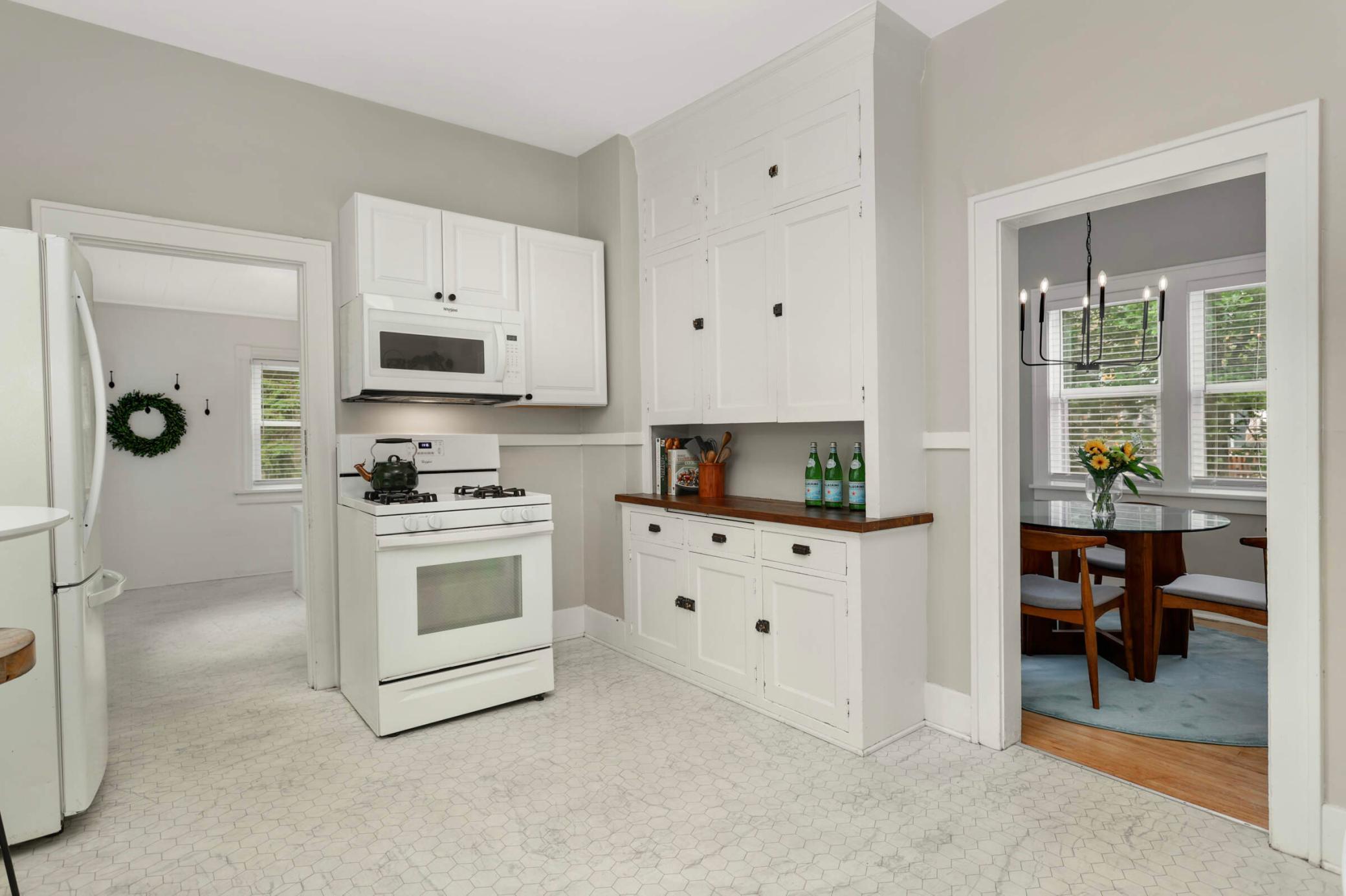 124 W 27th Street