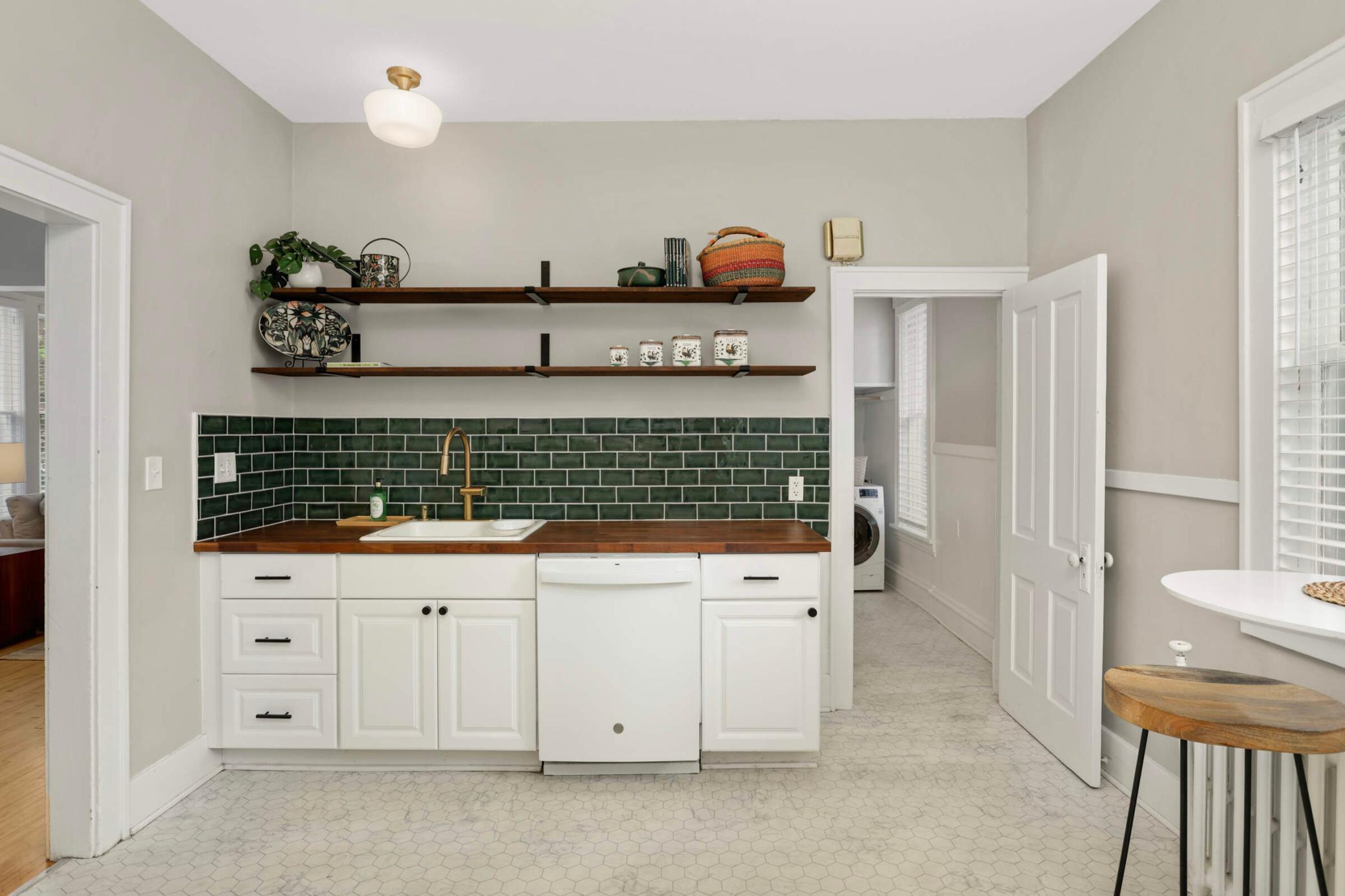 124 W 27th Street