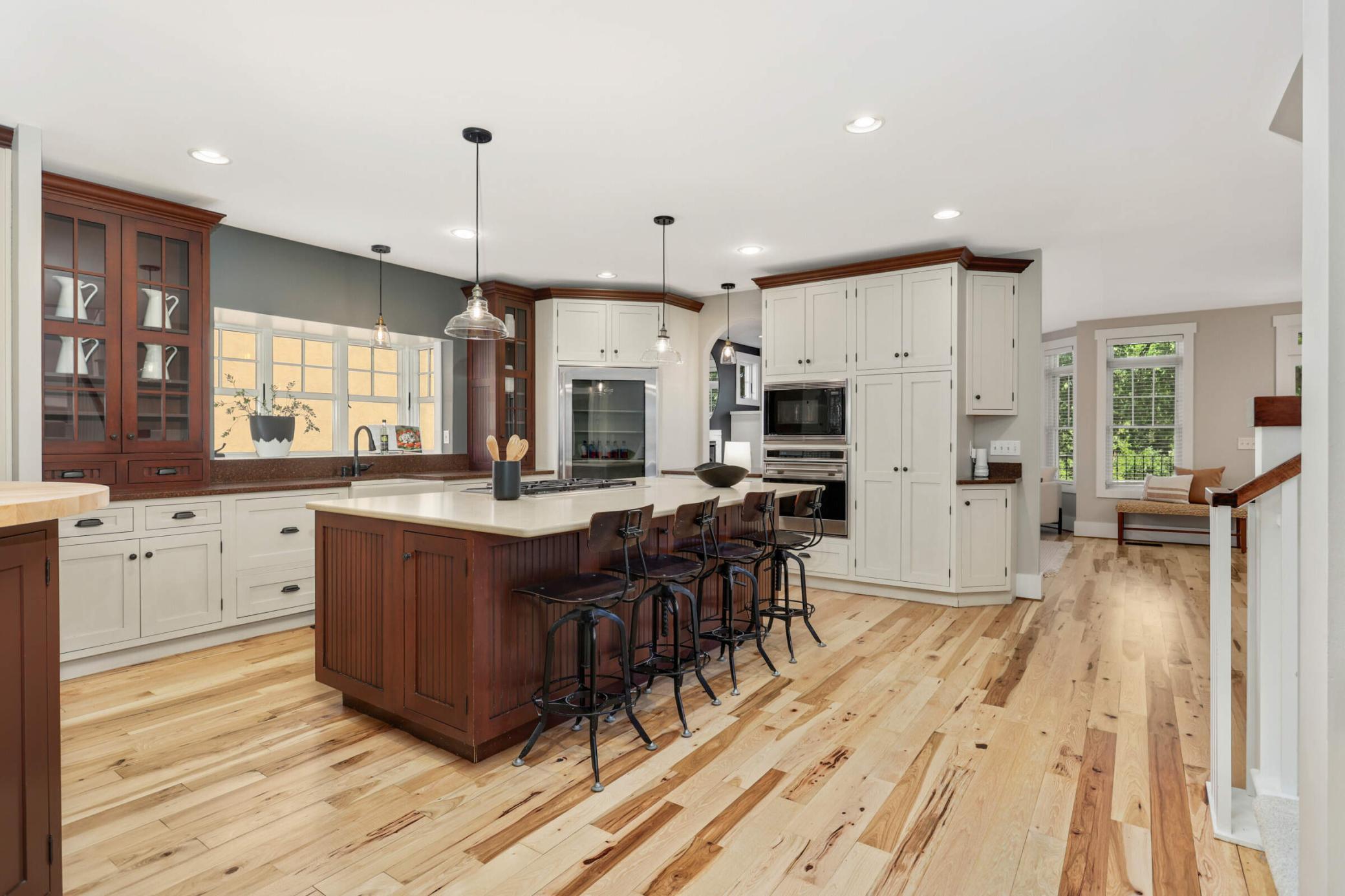 1241 Cedar Lake Road S