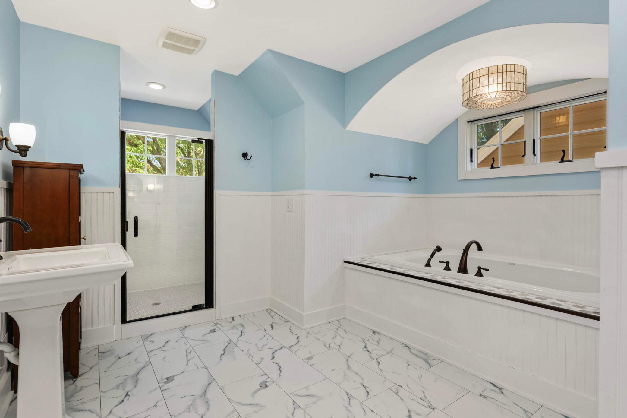 1241 Cedar Lake Road S