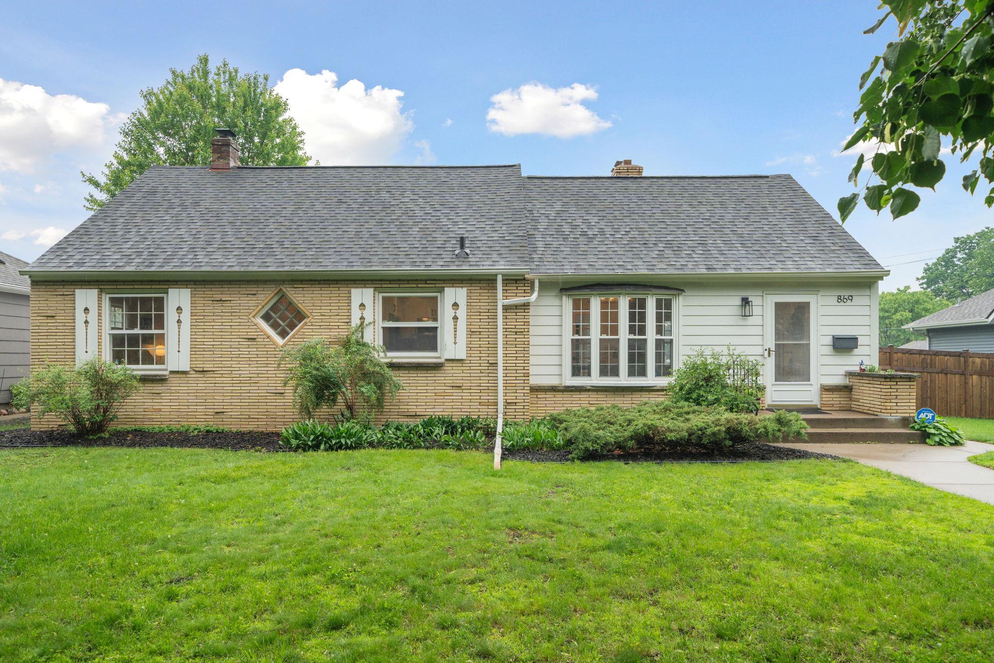 869 Kenneth Street