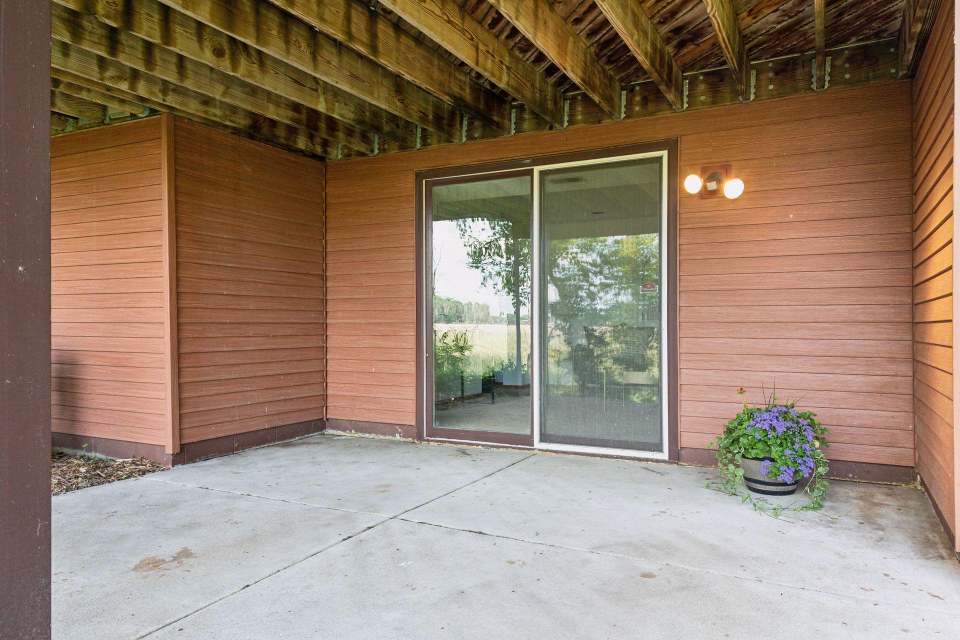 4500 Chatsworth Street N