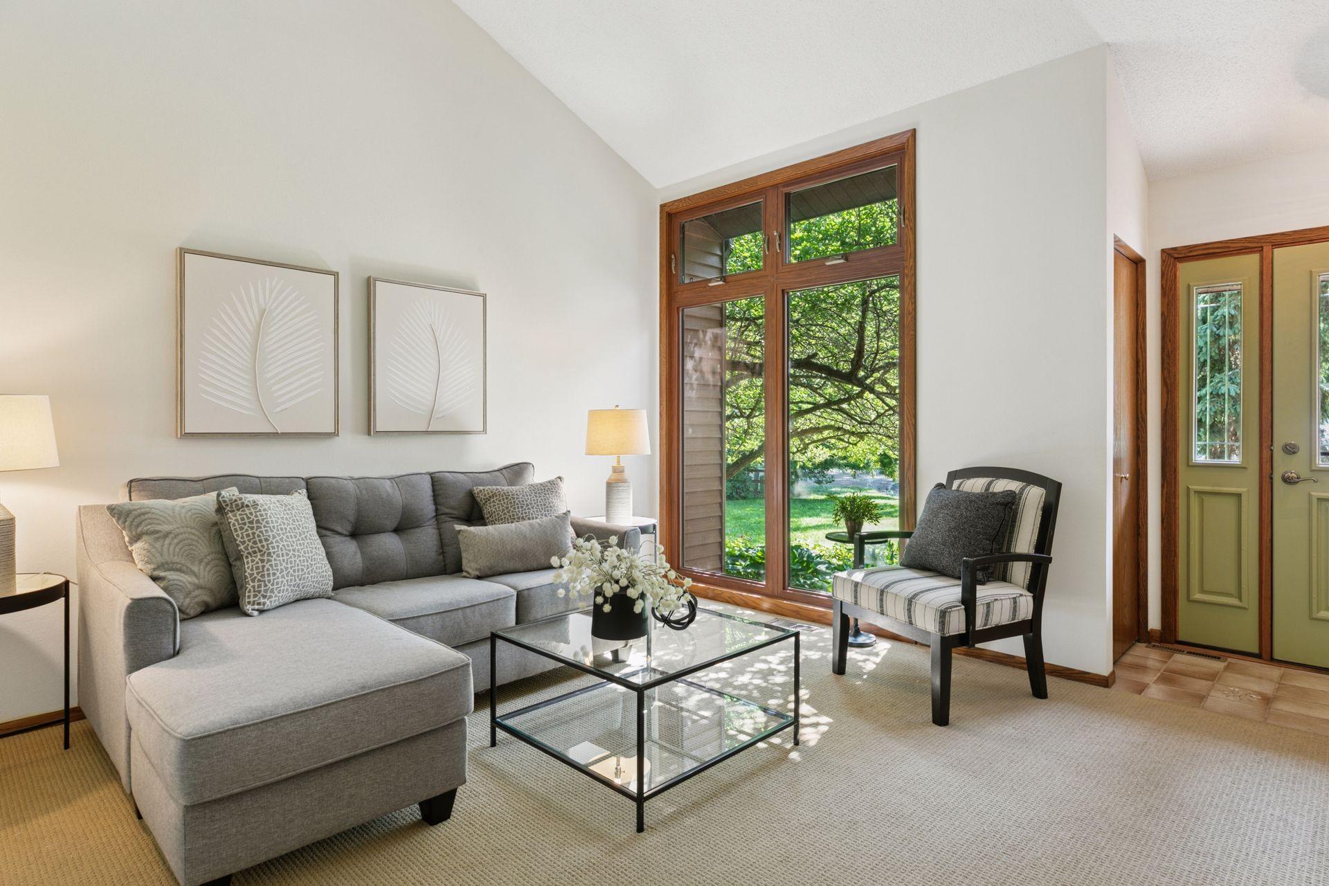 4500 Chatsworth Street N