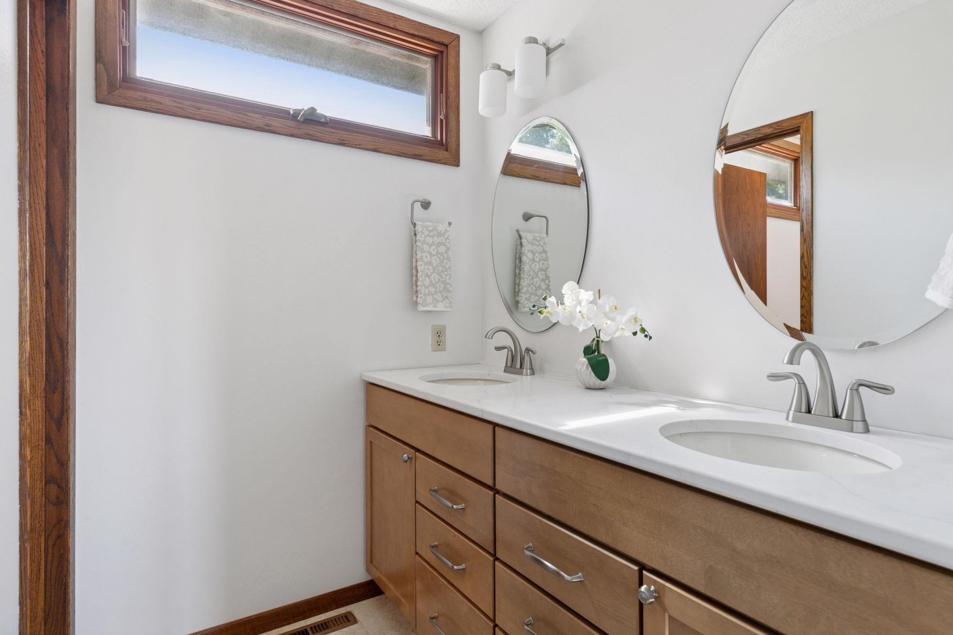 4500 Chatsworth Street N