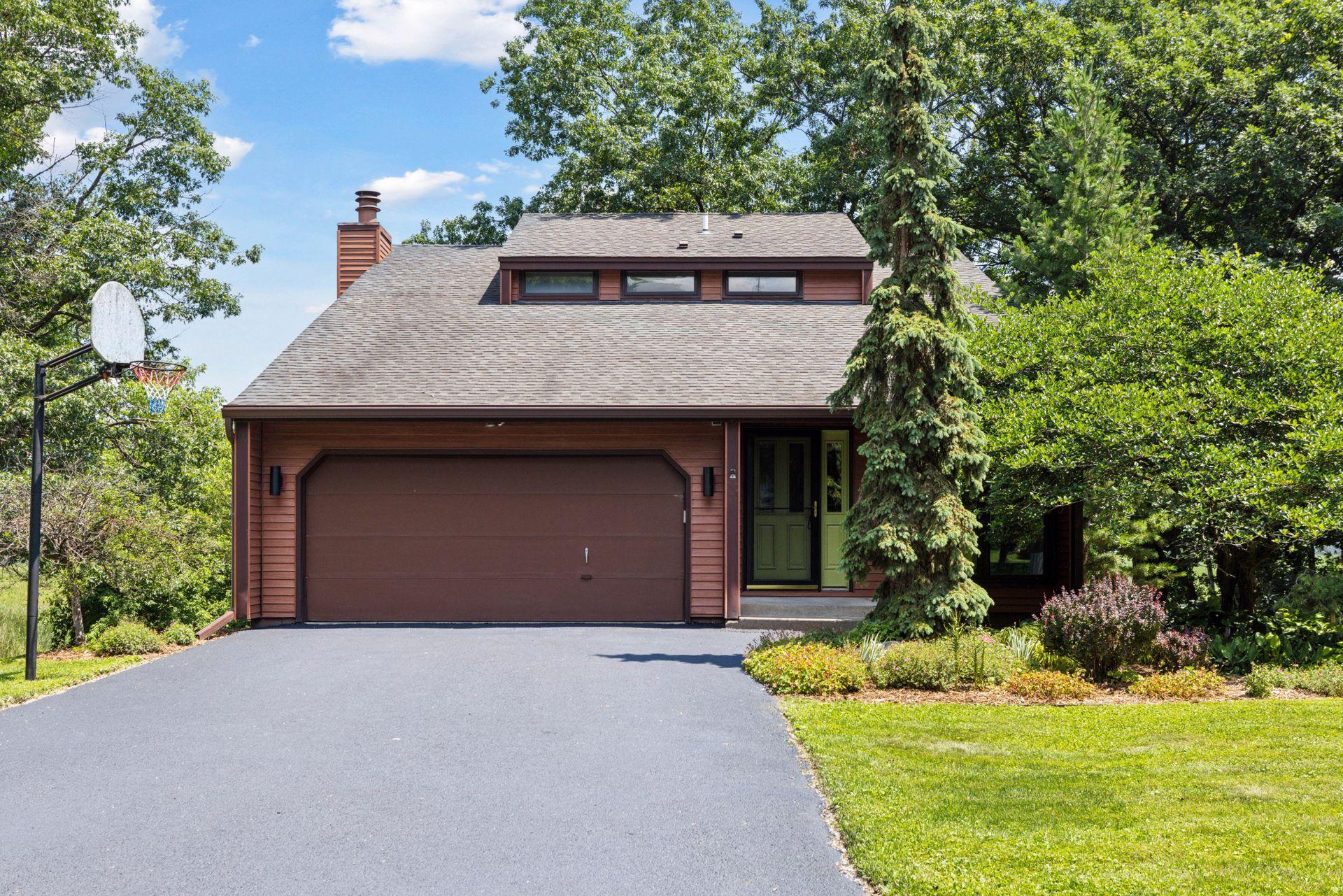 4500 Chatsworth Street N