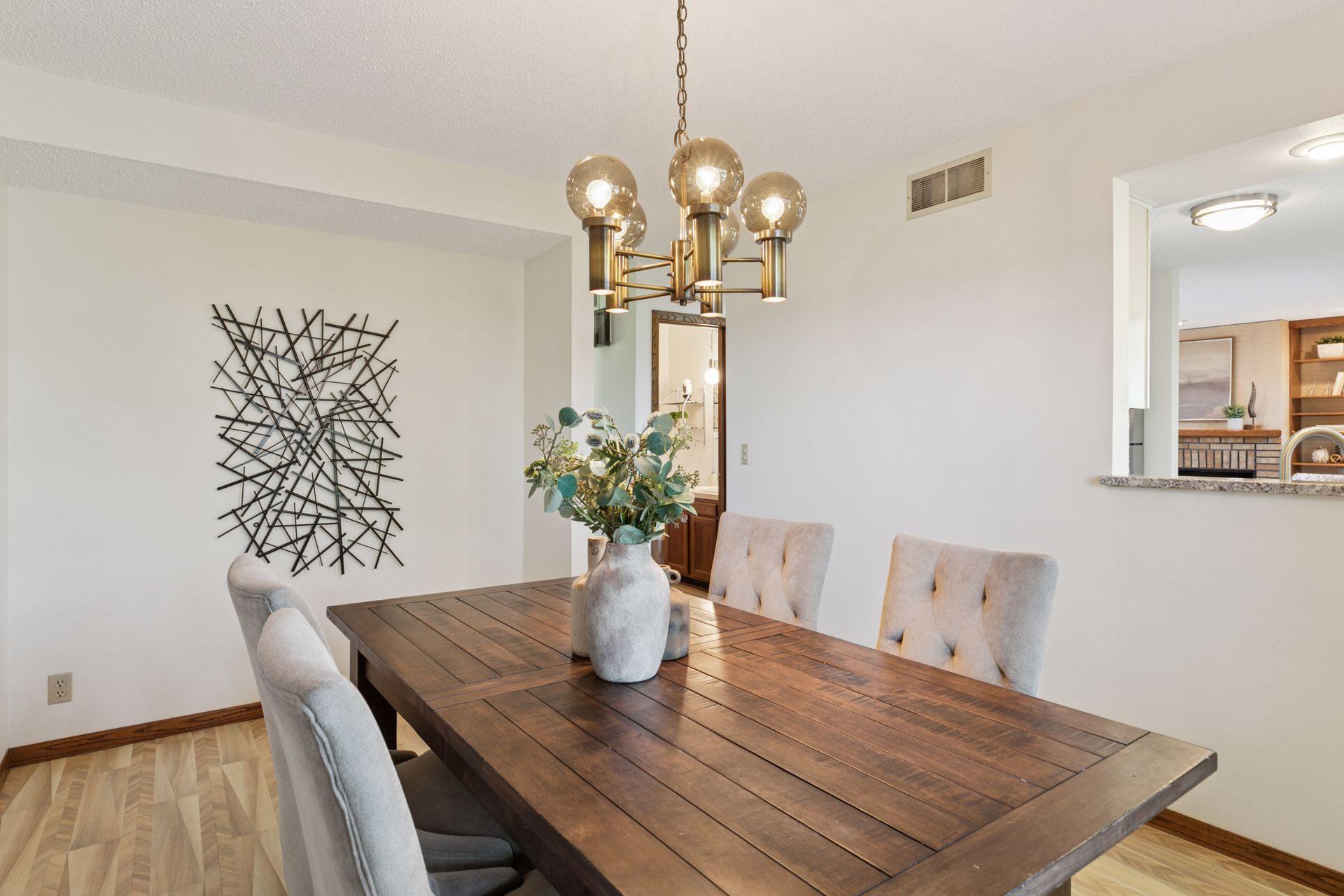 4500 Chatsworth Street N