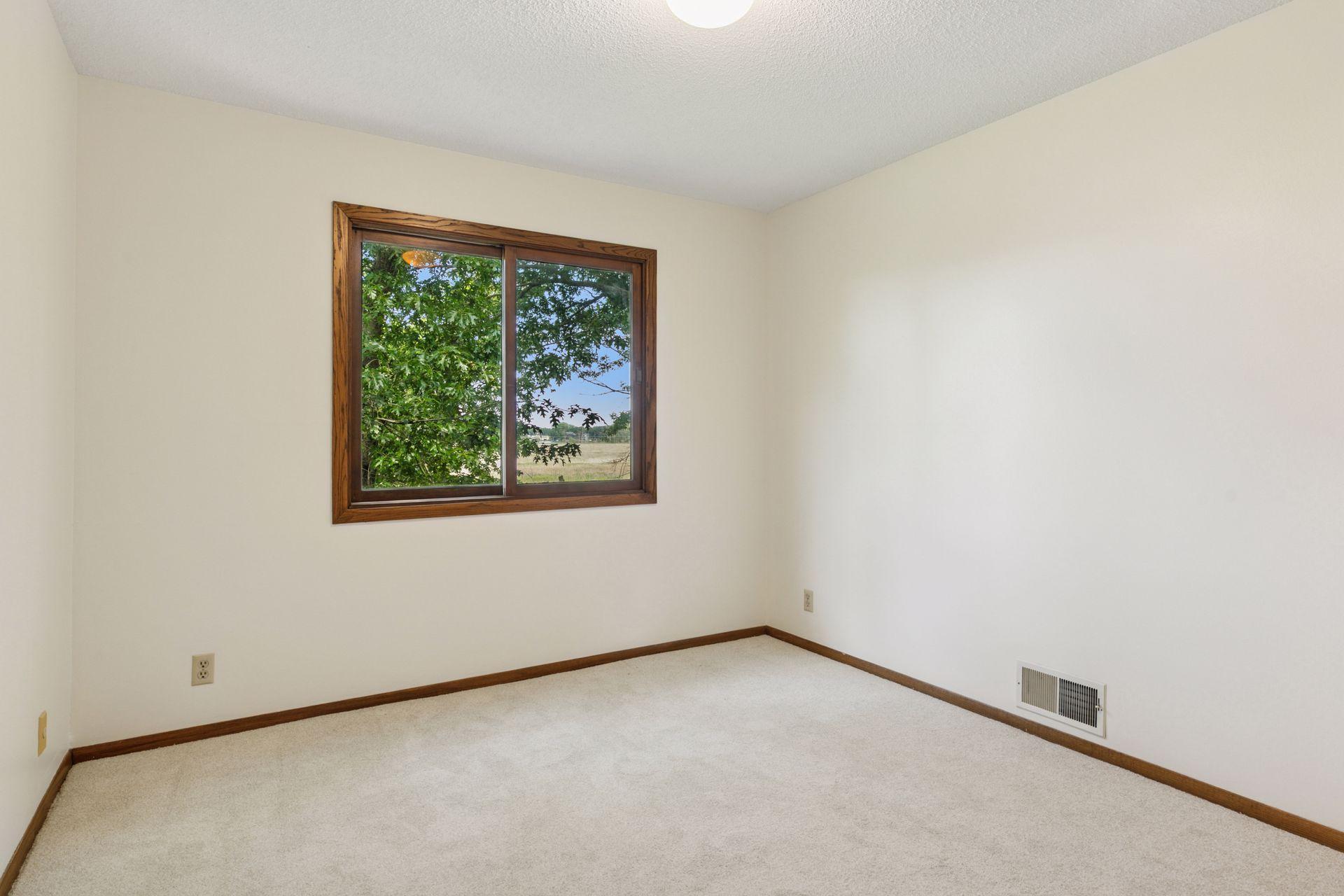 4500 Chatsworth Street N