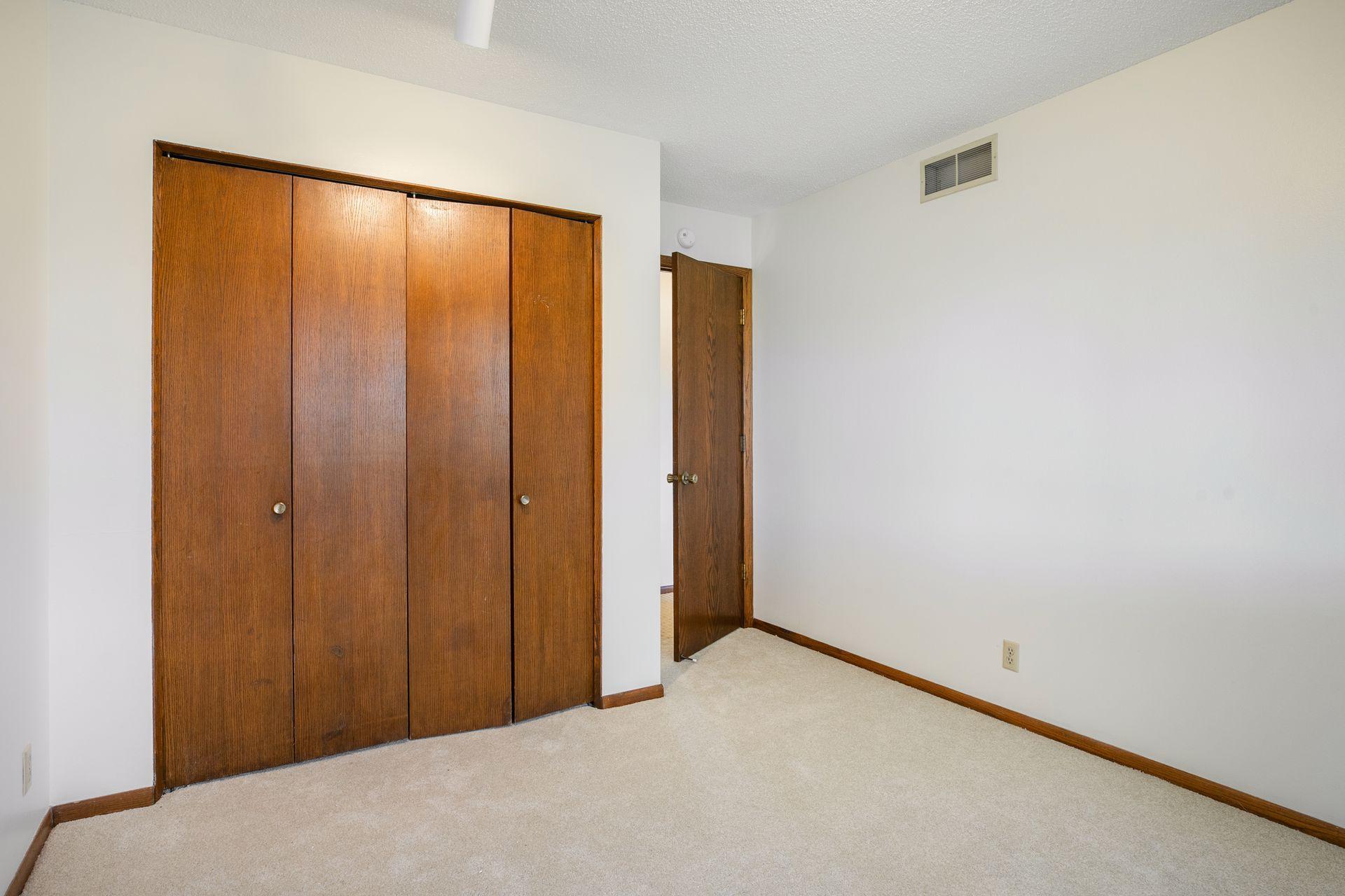 4500 Chatsworth Street N