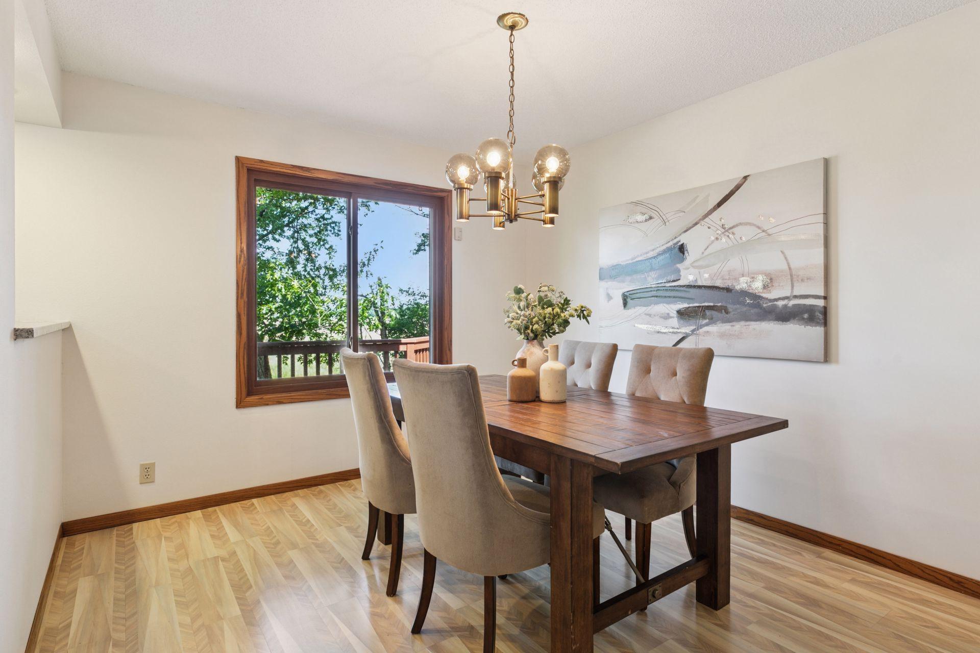 4500 Chatsworth Street N