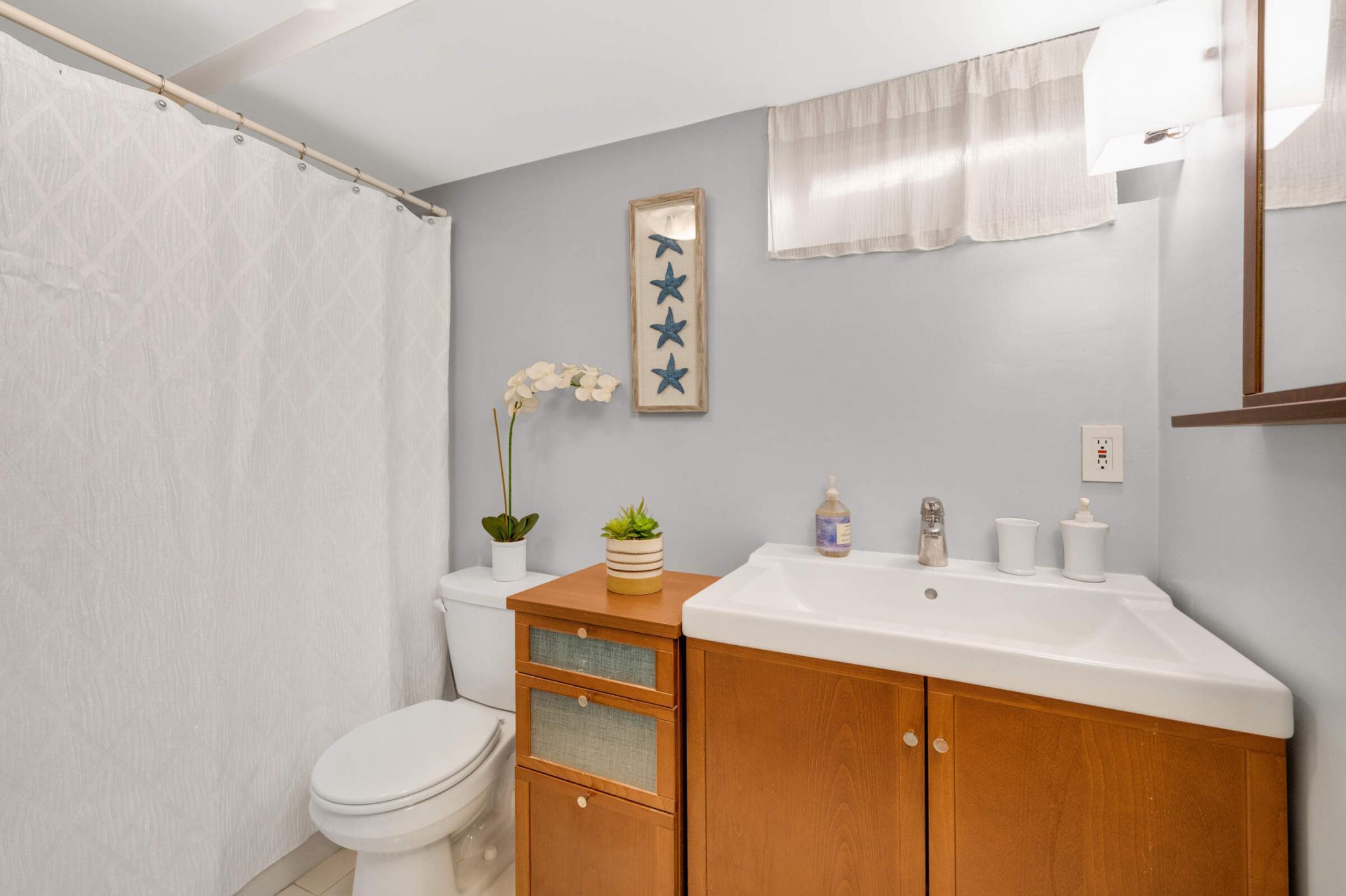 2307 Fillmore Street NE