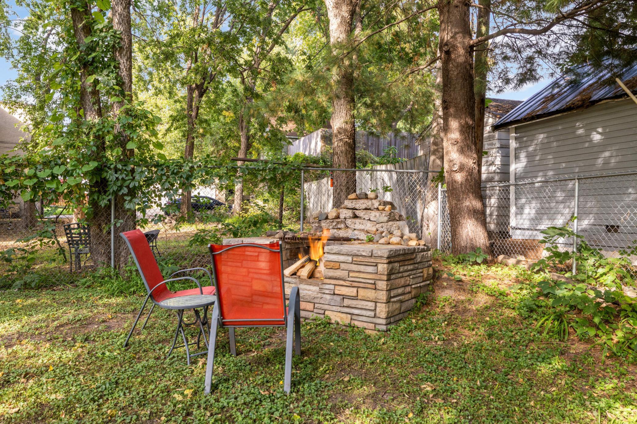 2307 Fillmore Street NE