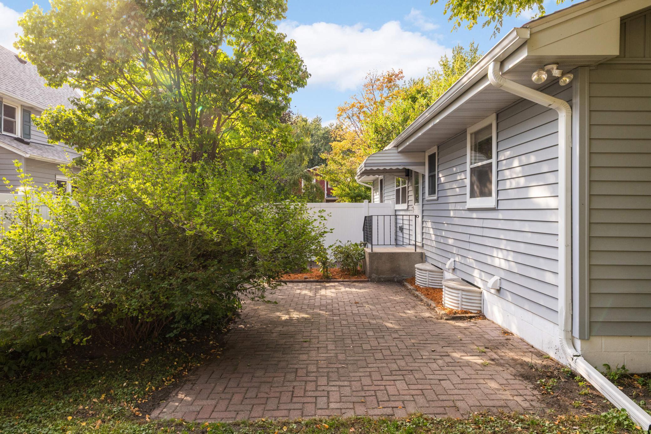 2307 Fillmore Street NE