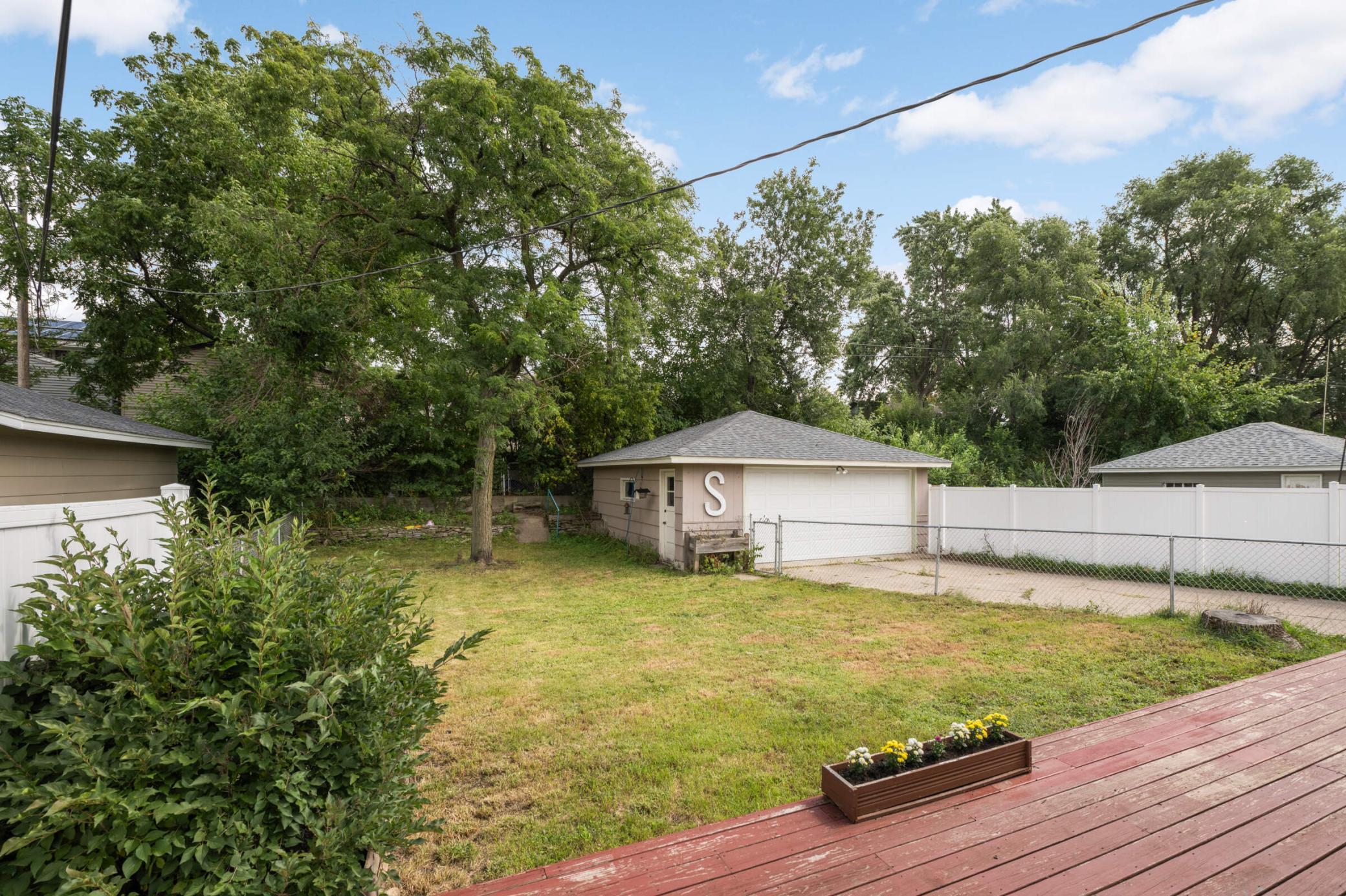 1611 Oregon Avenue S