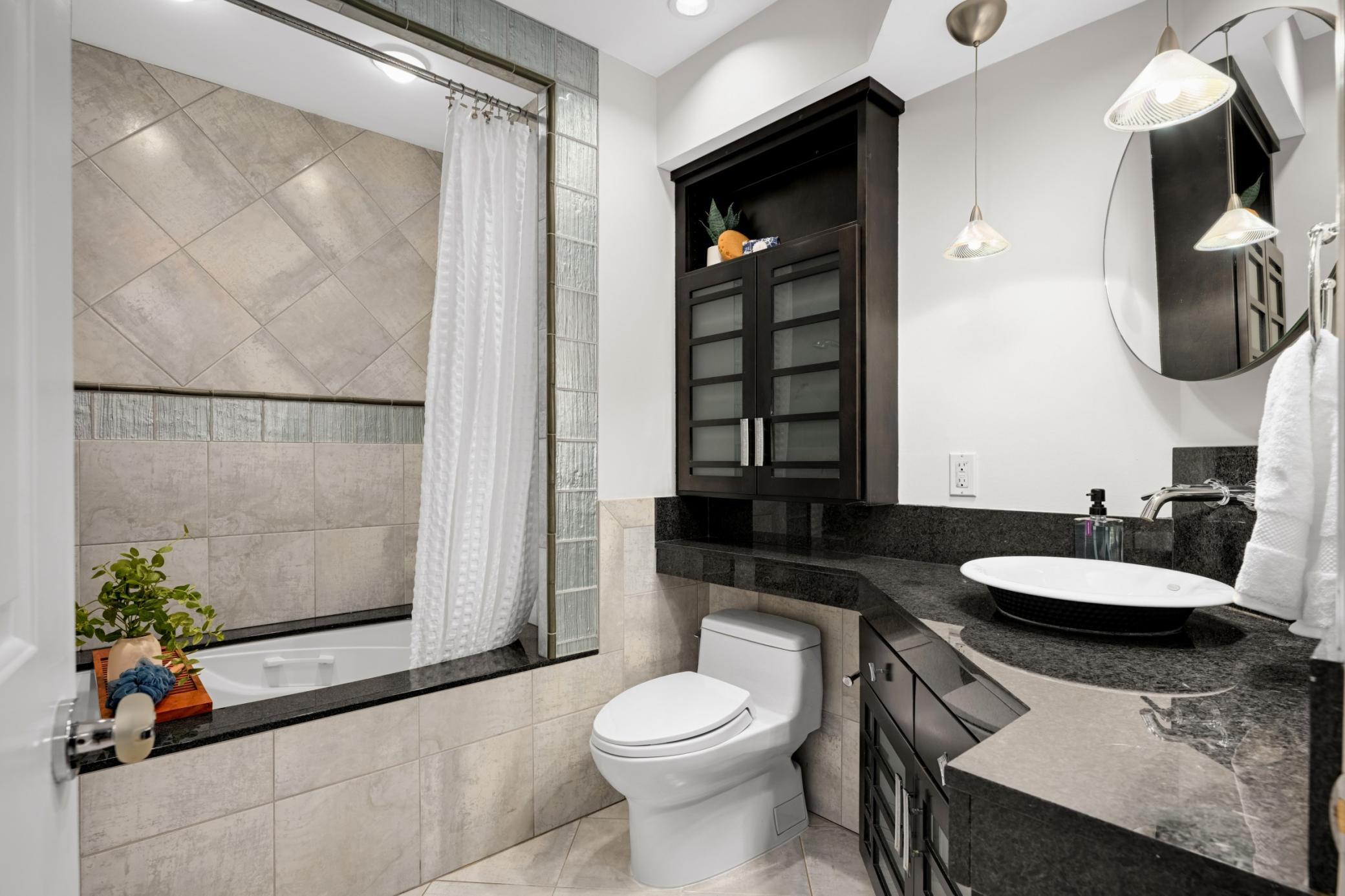 1633 Cedar Lake Parkway