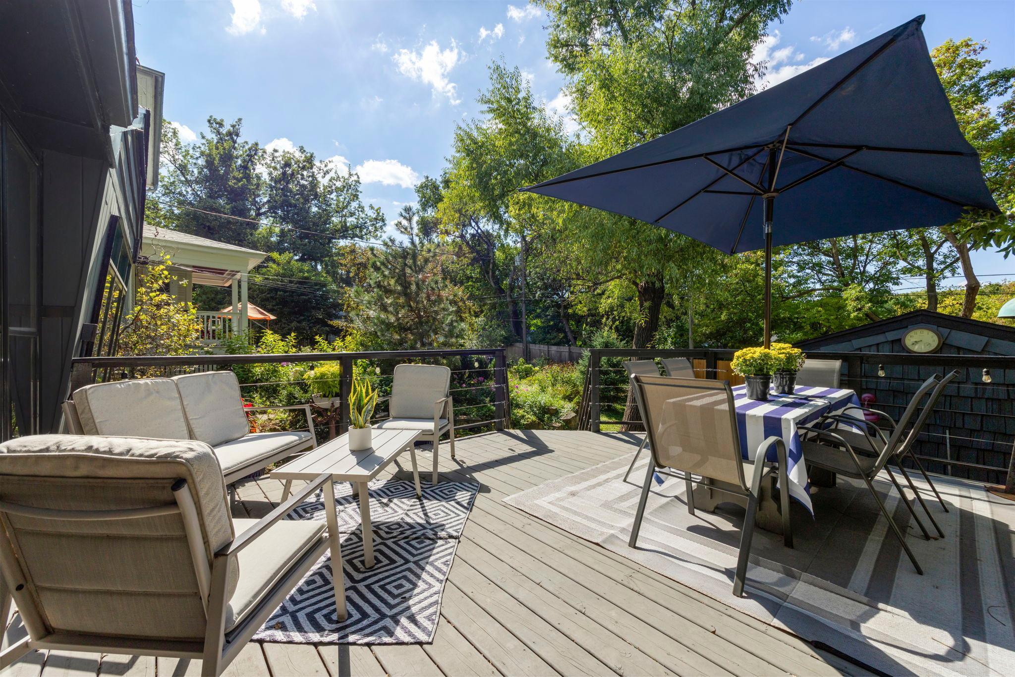 32 Sheridan Avenue S