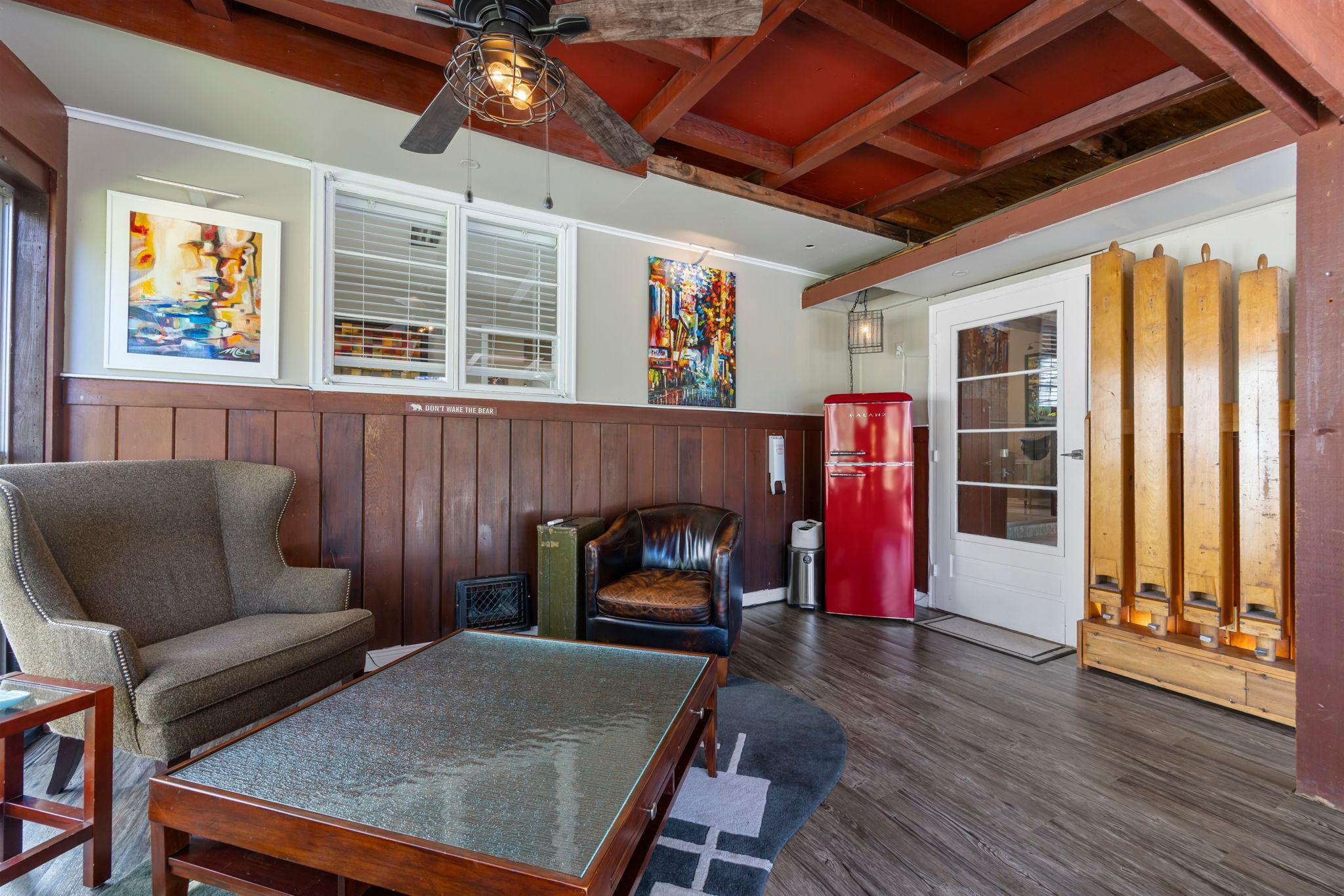 32 Sheridan Avenue S