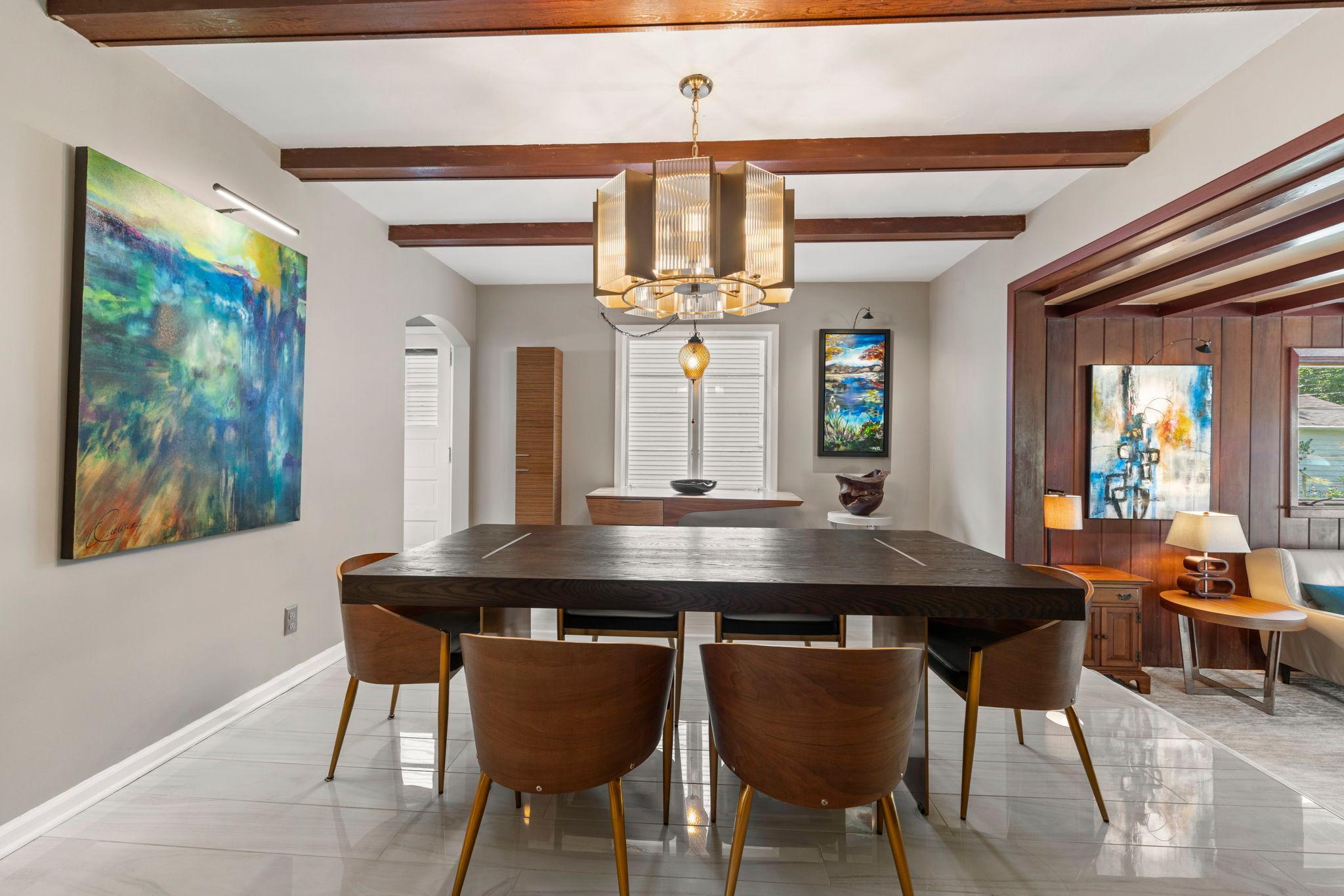 32 Sheridan Avenue S