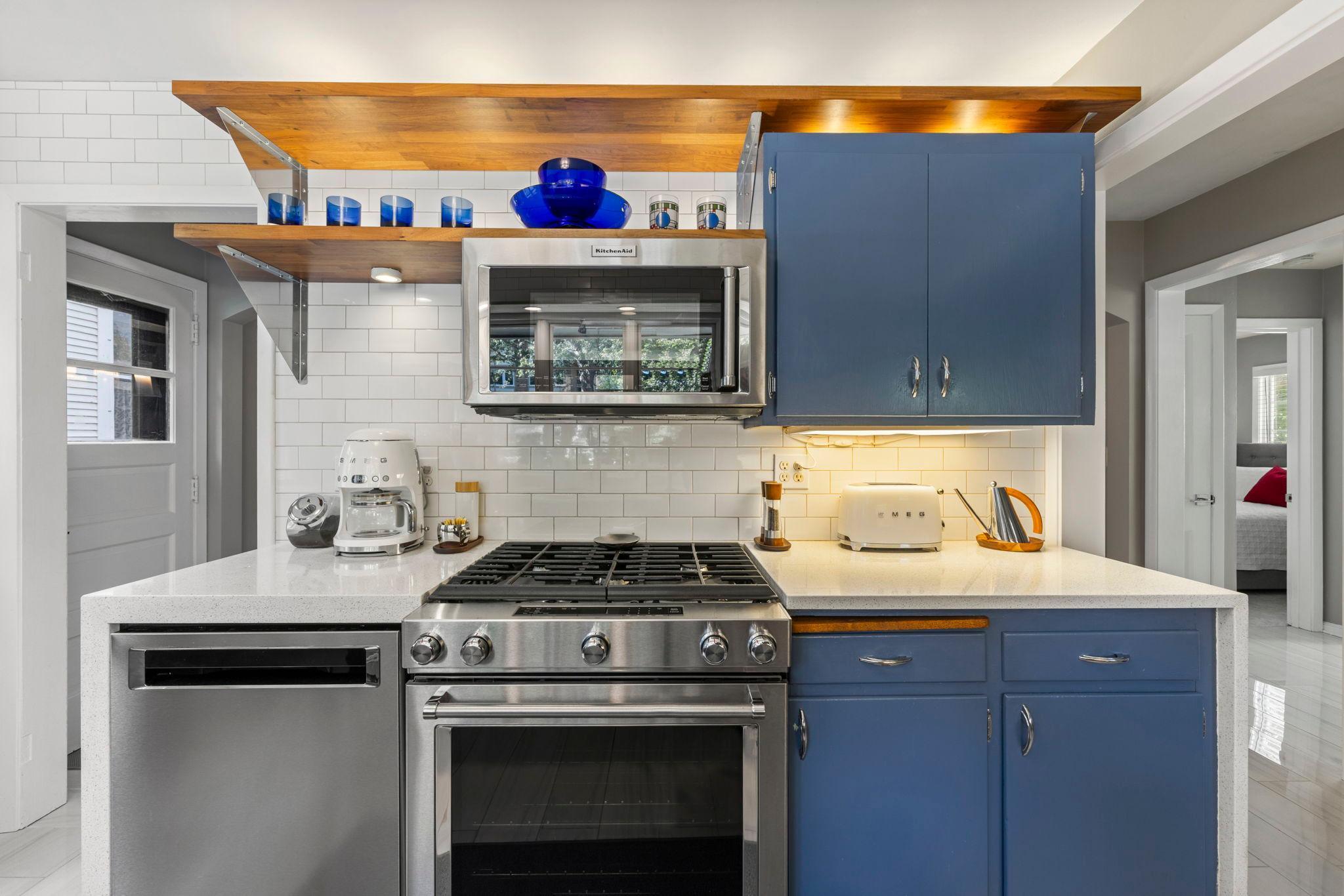 32 Sheridan Avenue S