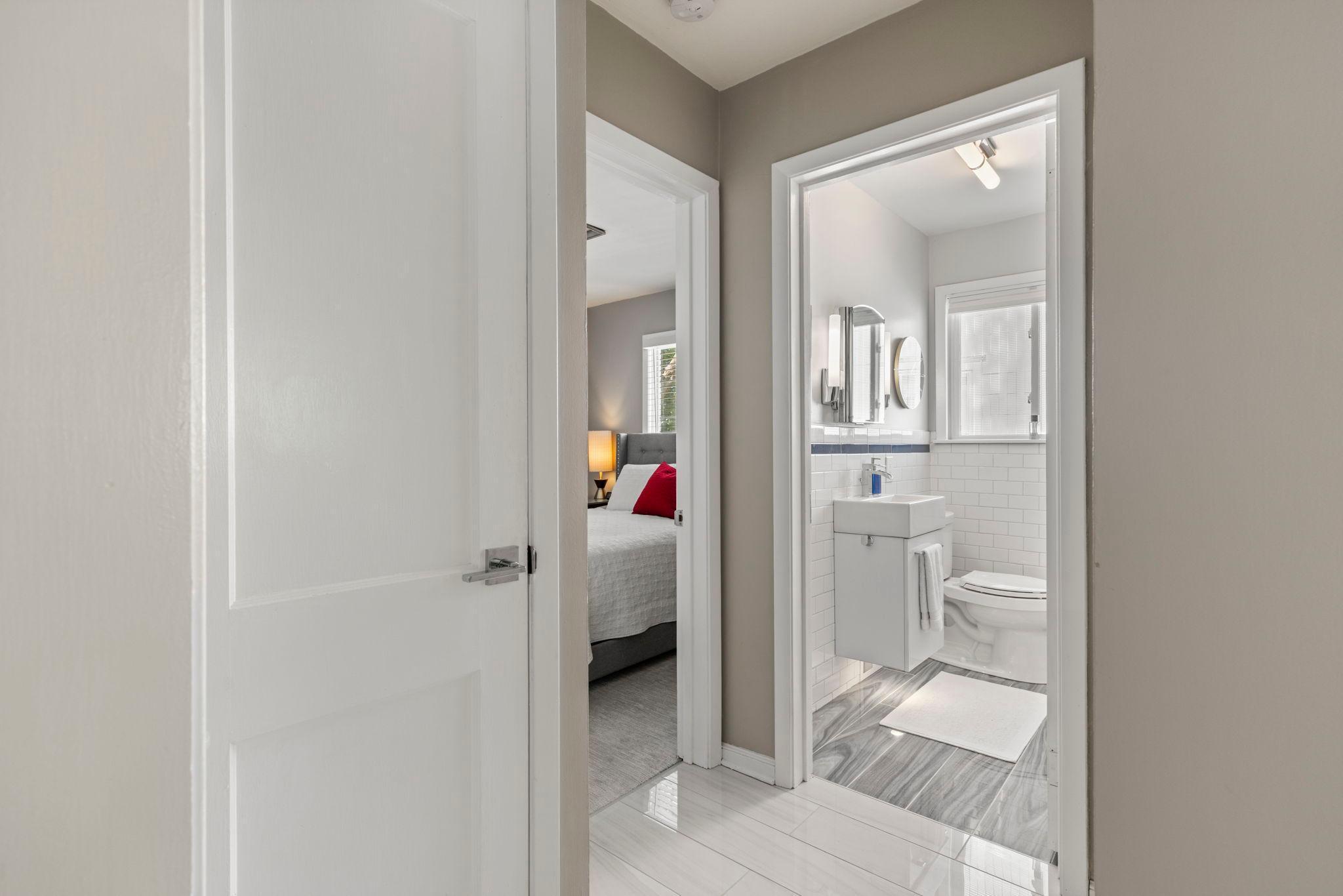 32 Sheridan Avenue S