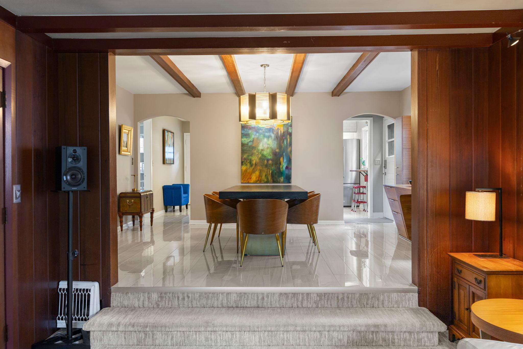 32 Sheridan Avenue S