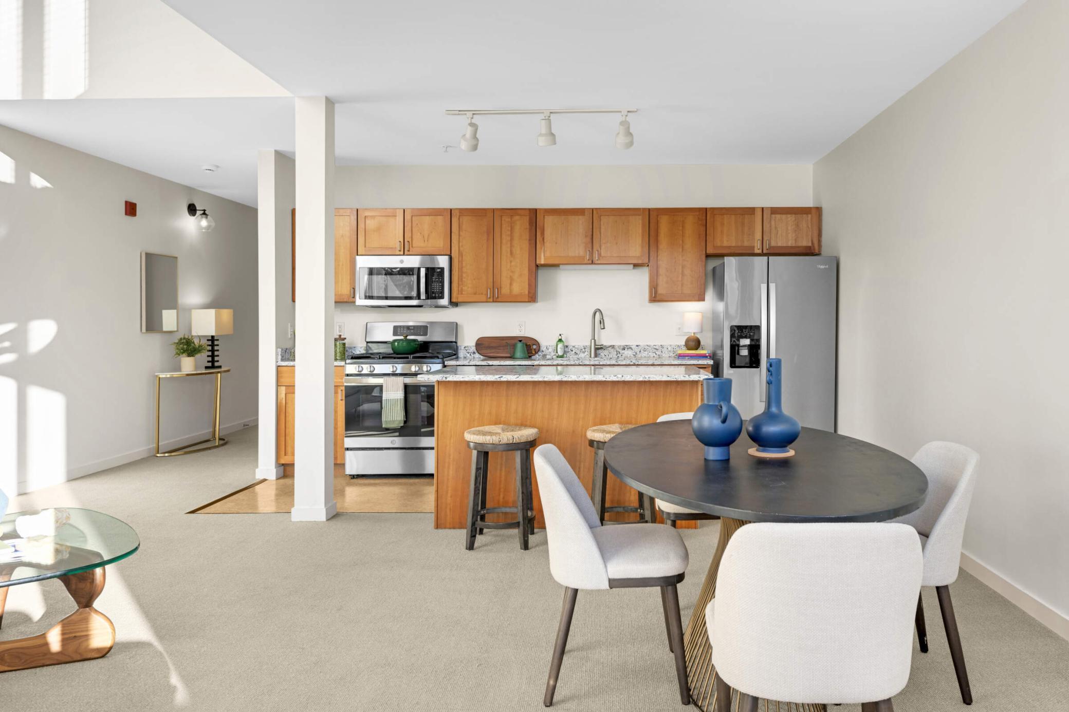 1829 3rd Avenue S Unit: 215