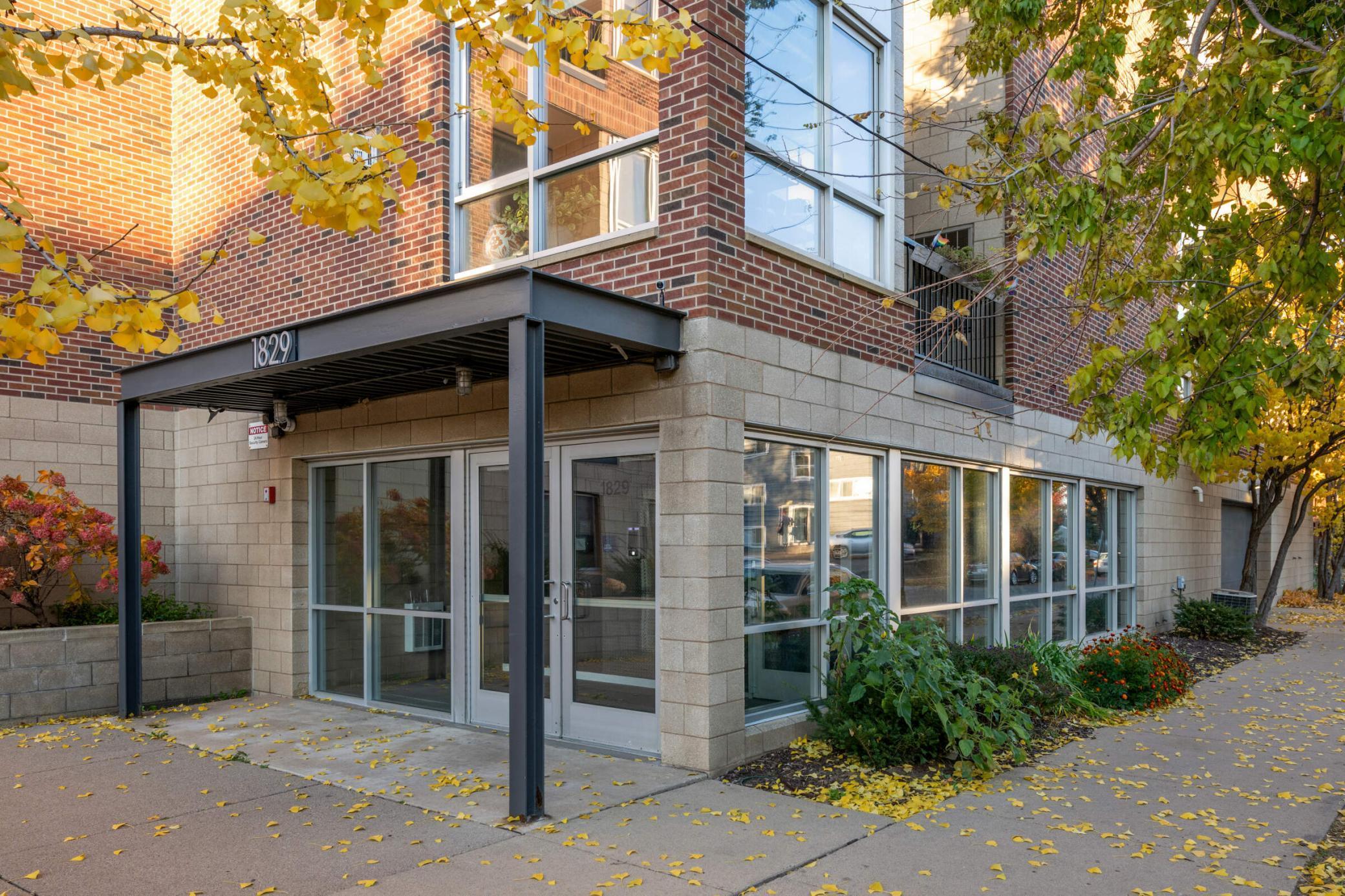 1829 3rd Avenue S Unit: 215