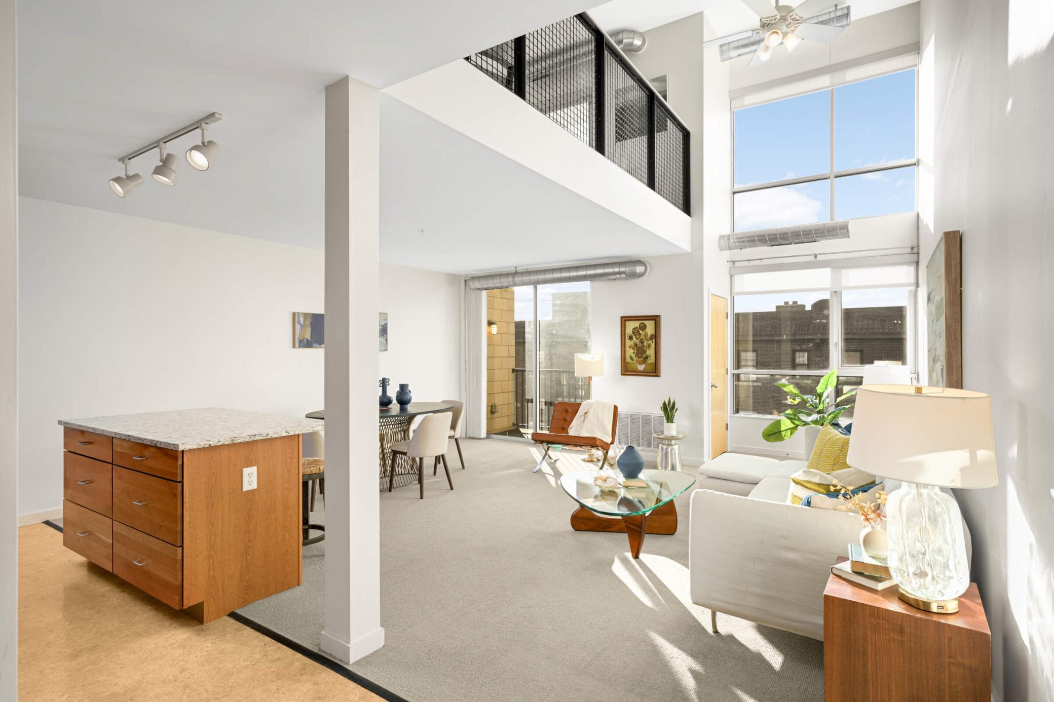 1829 3rd Avenue S Unit: 215