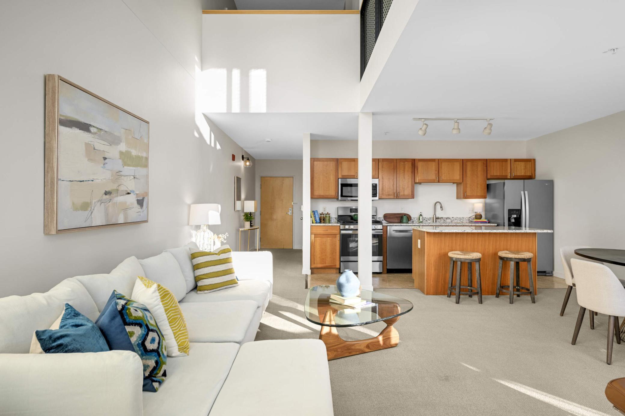 1829 3rd Avenue S Unit: 215