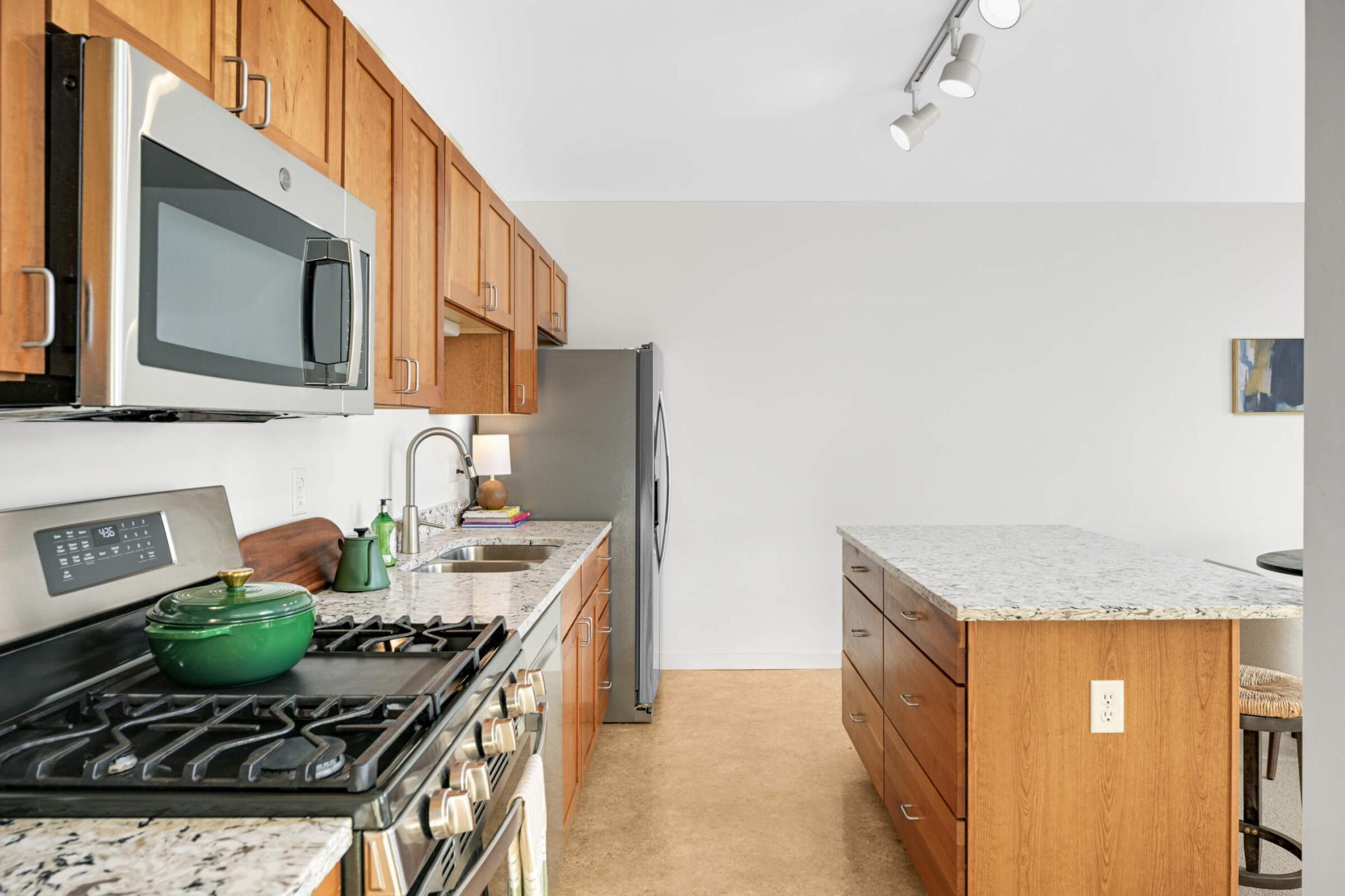 1829 3rd Avenue S Unit: 215