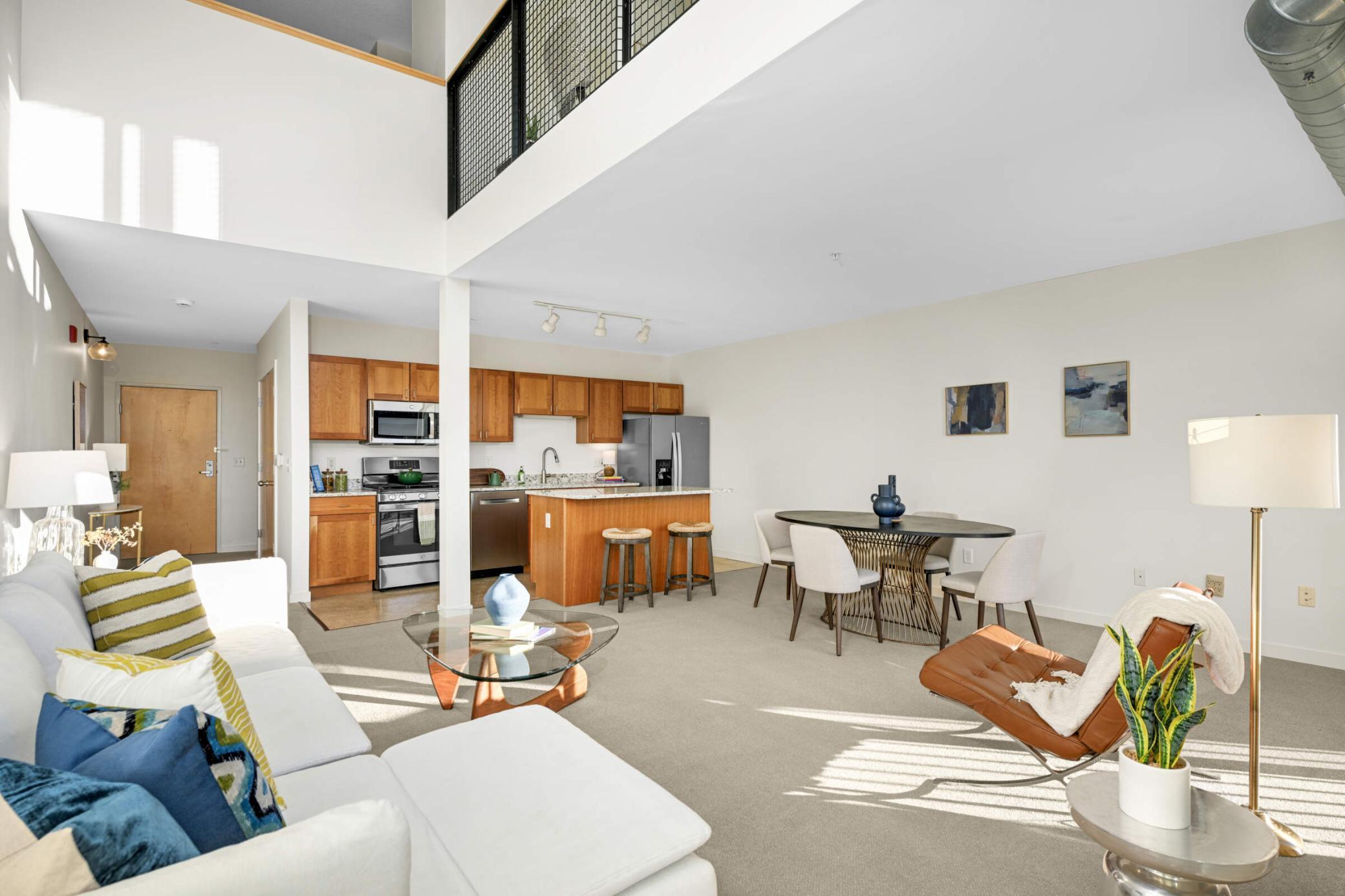 1829 3rd Avenue S Unit: 215