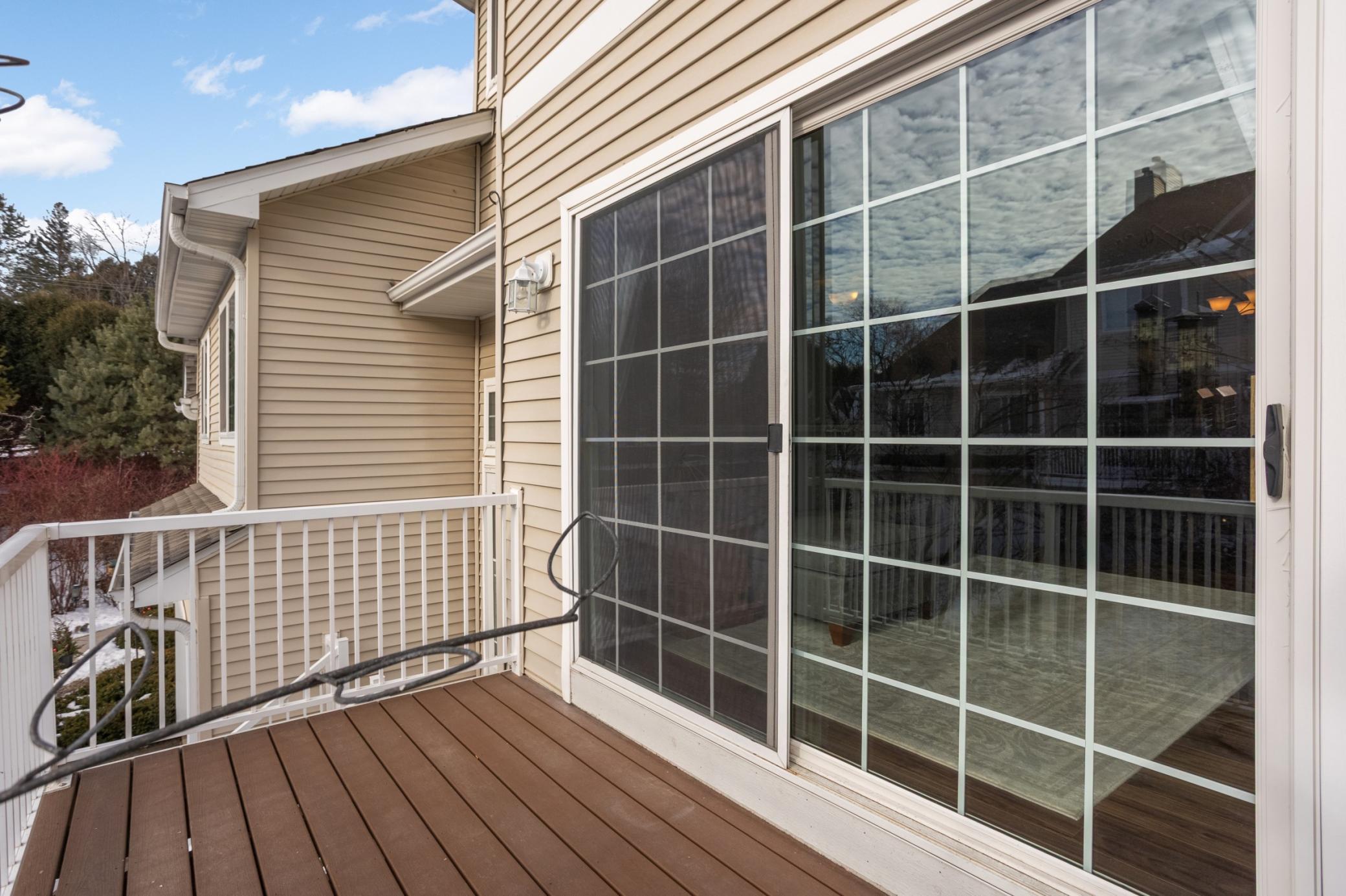 430 Willoughby Way W