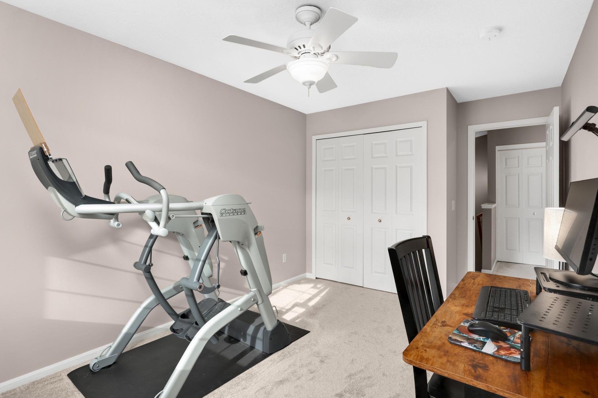 430 Willoughby Way W