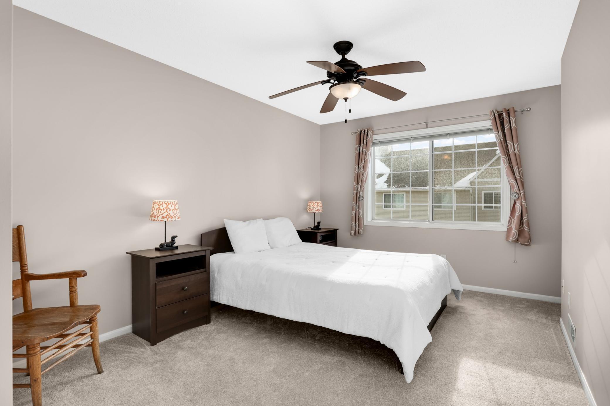 430 Willoughby Way W