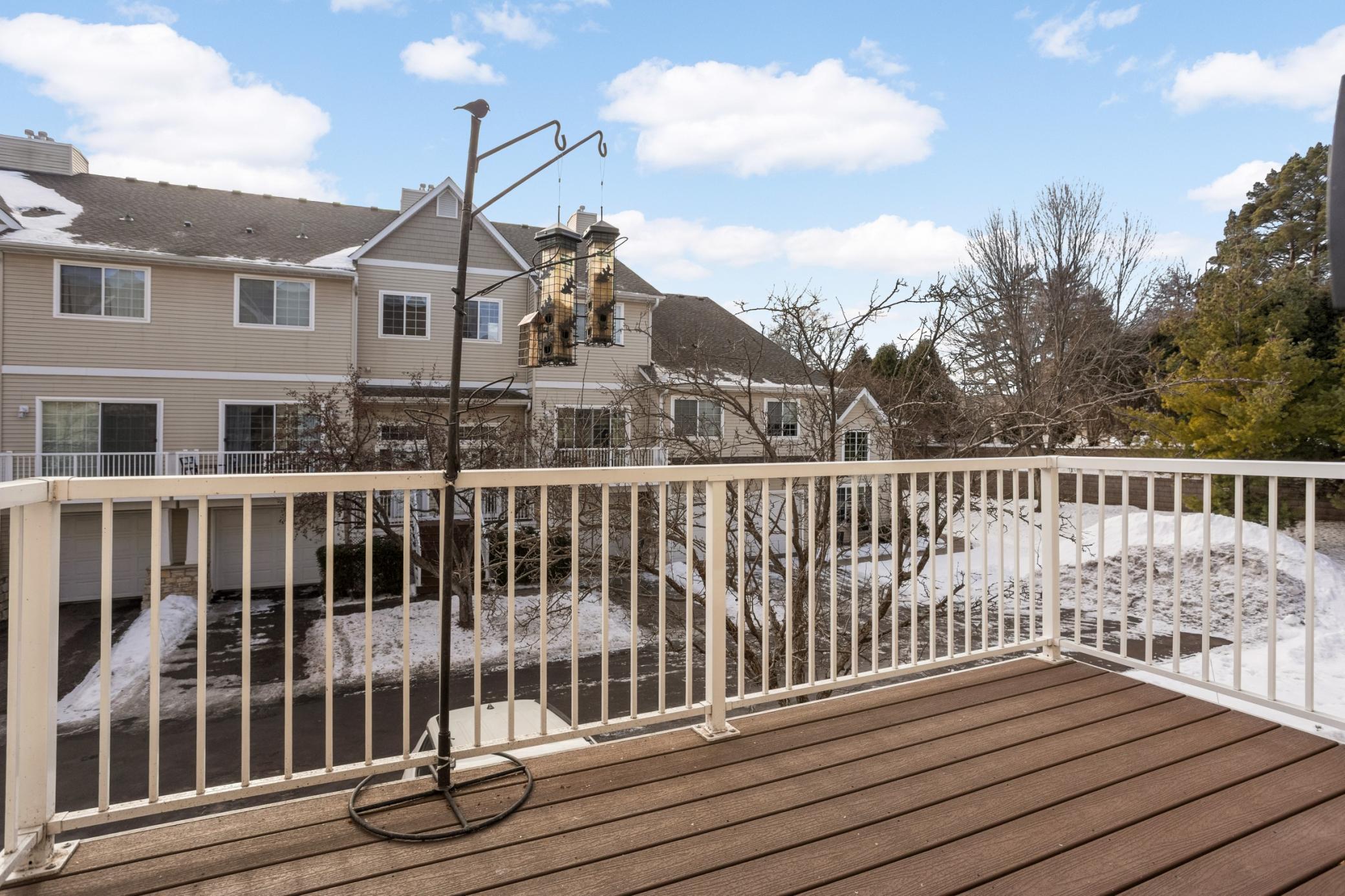 430 Willoughby Way W