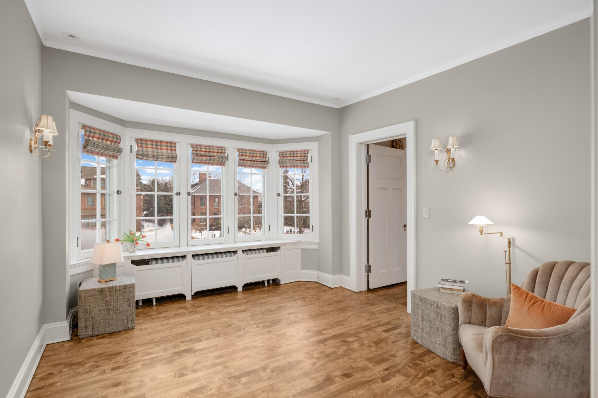 2400 Pillsbury Avenue S