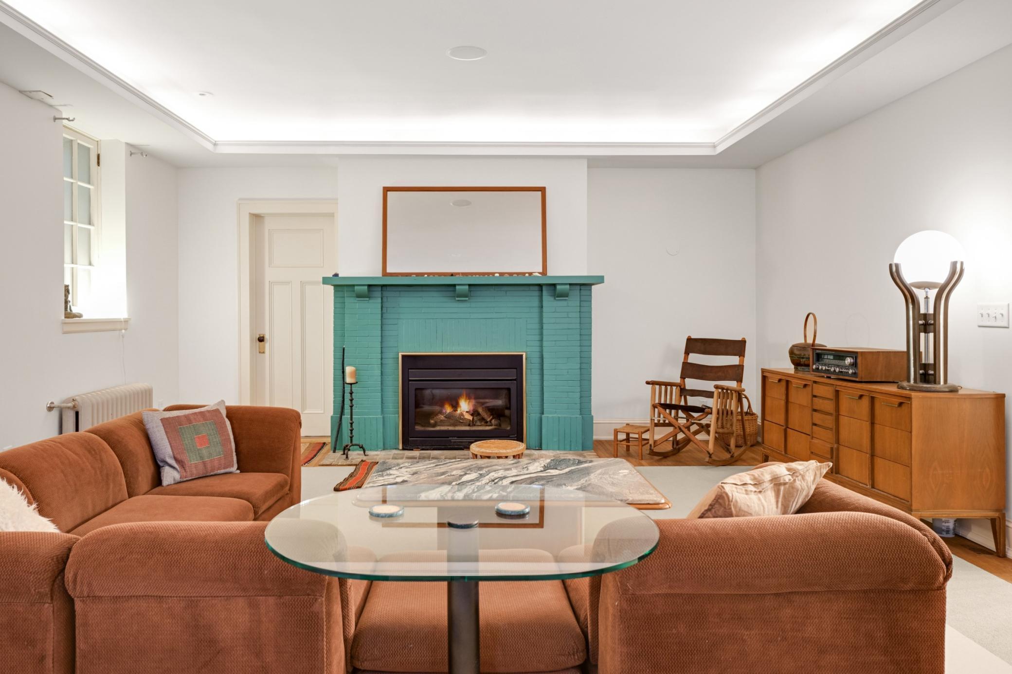 2400 Pillsbury Avenue S