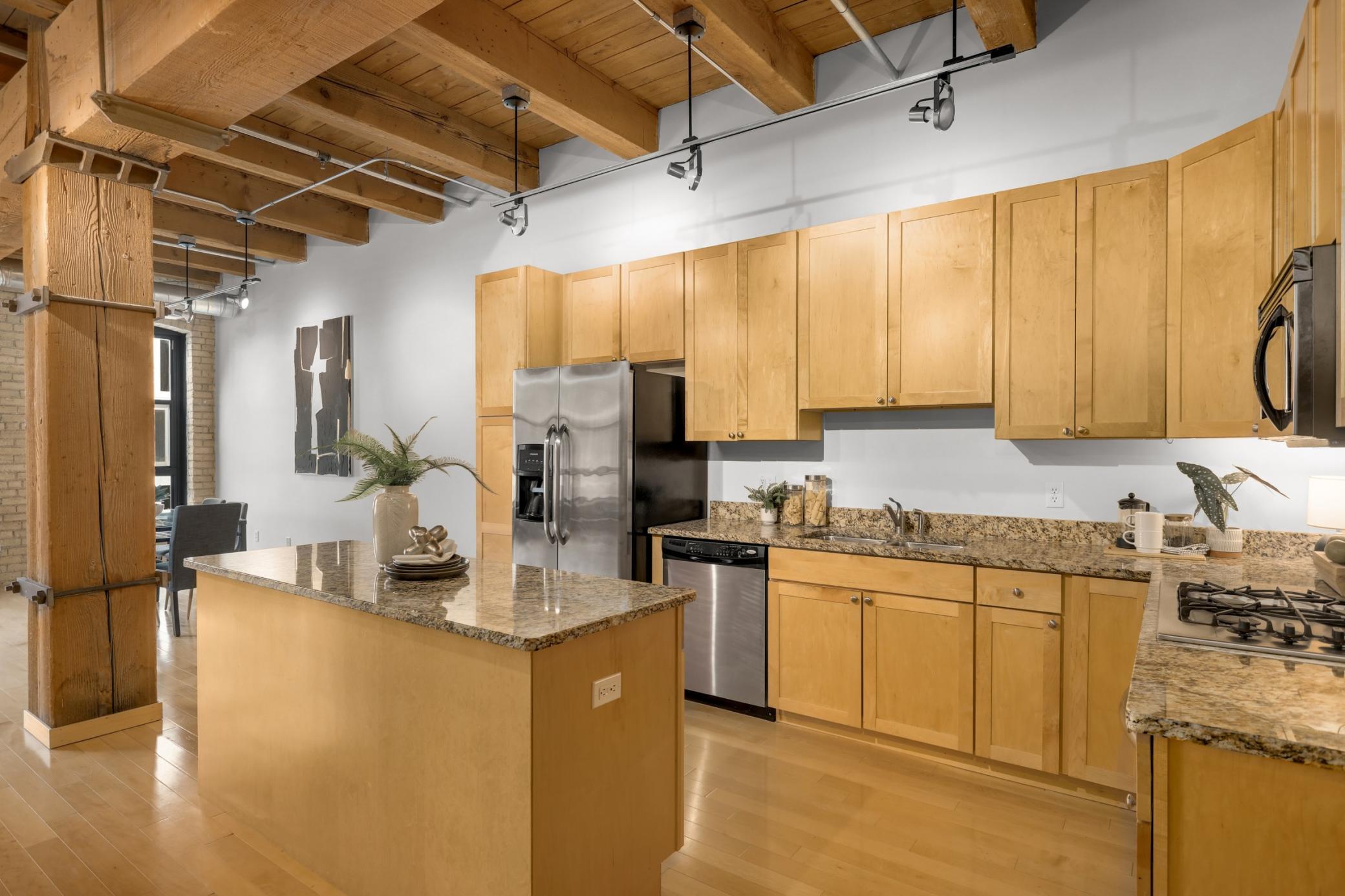 607 Washington Avenue S Unit: 302