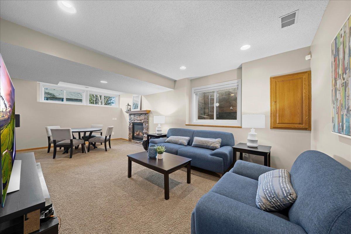3437 Gunston Lane