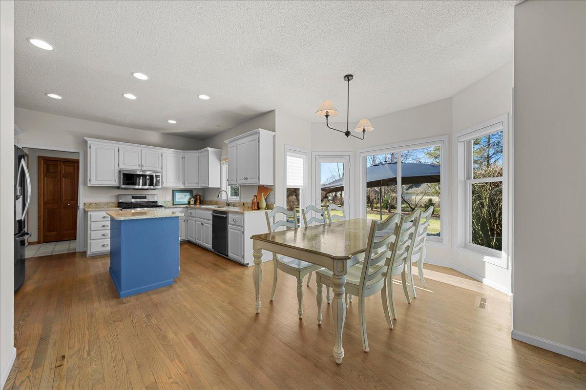3437 Gunston Lane