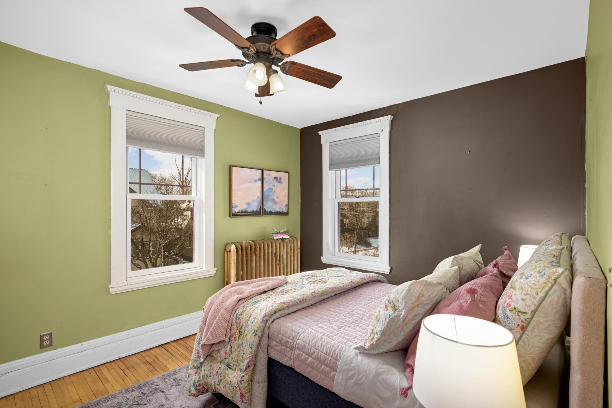 2654 Pleasant Avenue