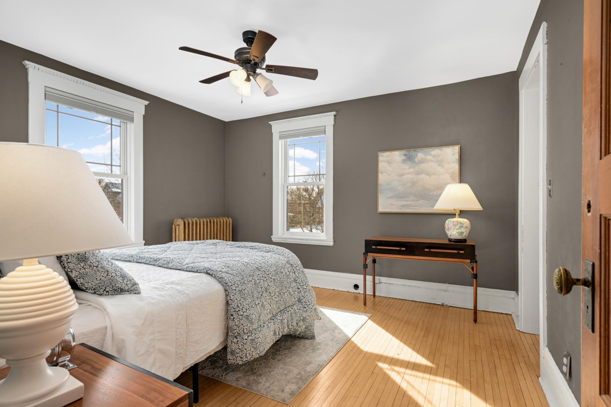 2654 Pleasant Avenue