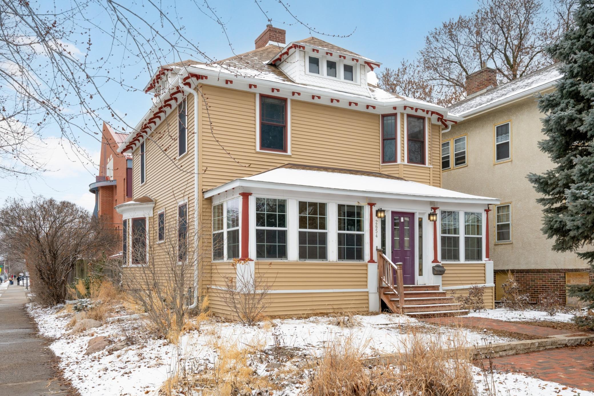 2654 Pleasant Avenue